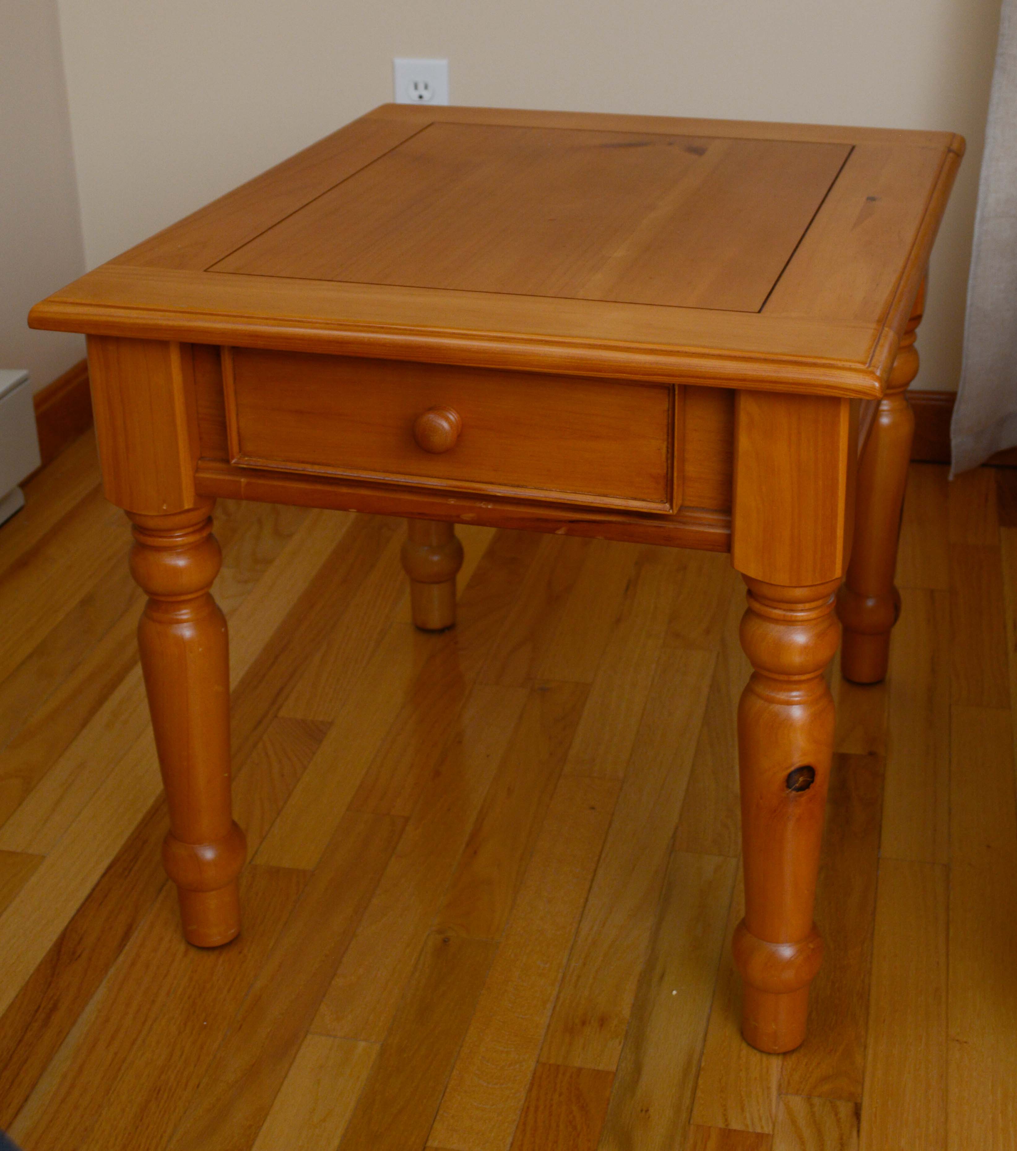 Colonial Style Pine End Table and Coffee Table