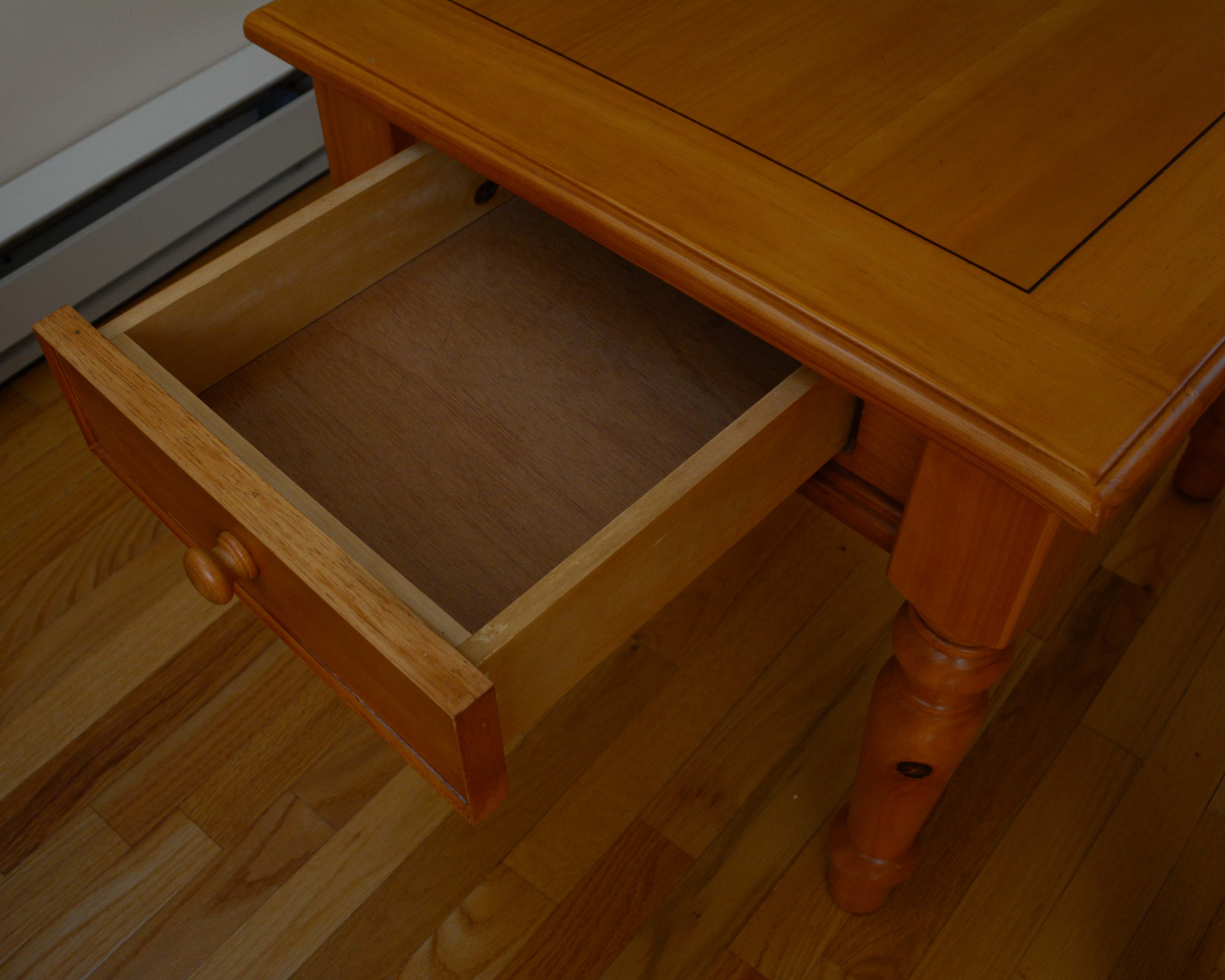 Colonial Style Pine End Table and Coffee Table