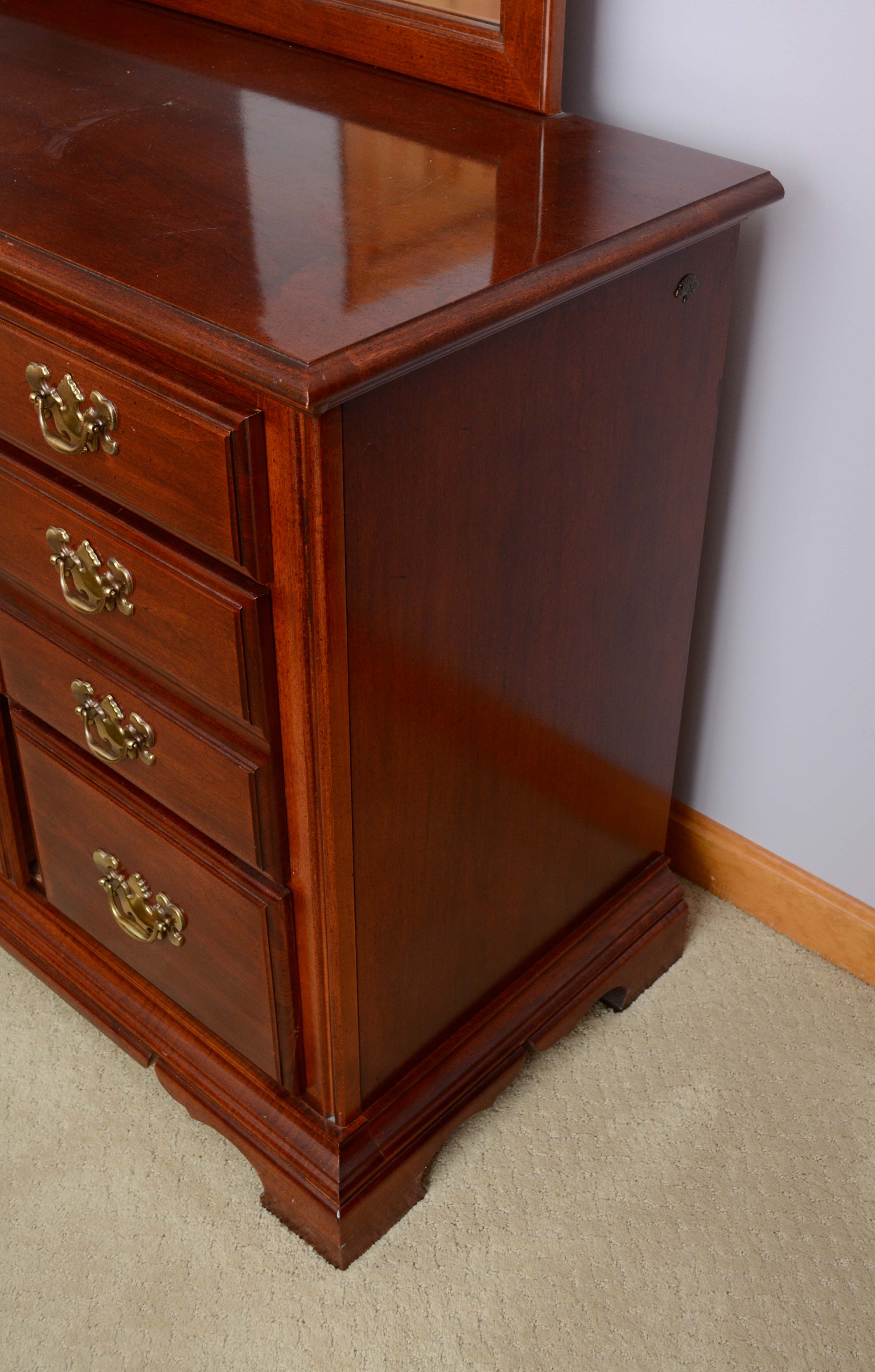 Chippendale Style Chest of Drawers with Mirror
