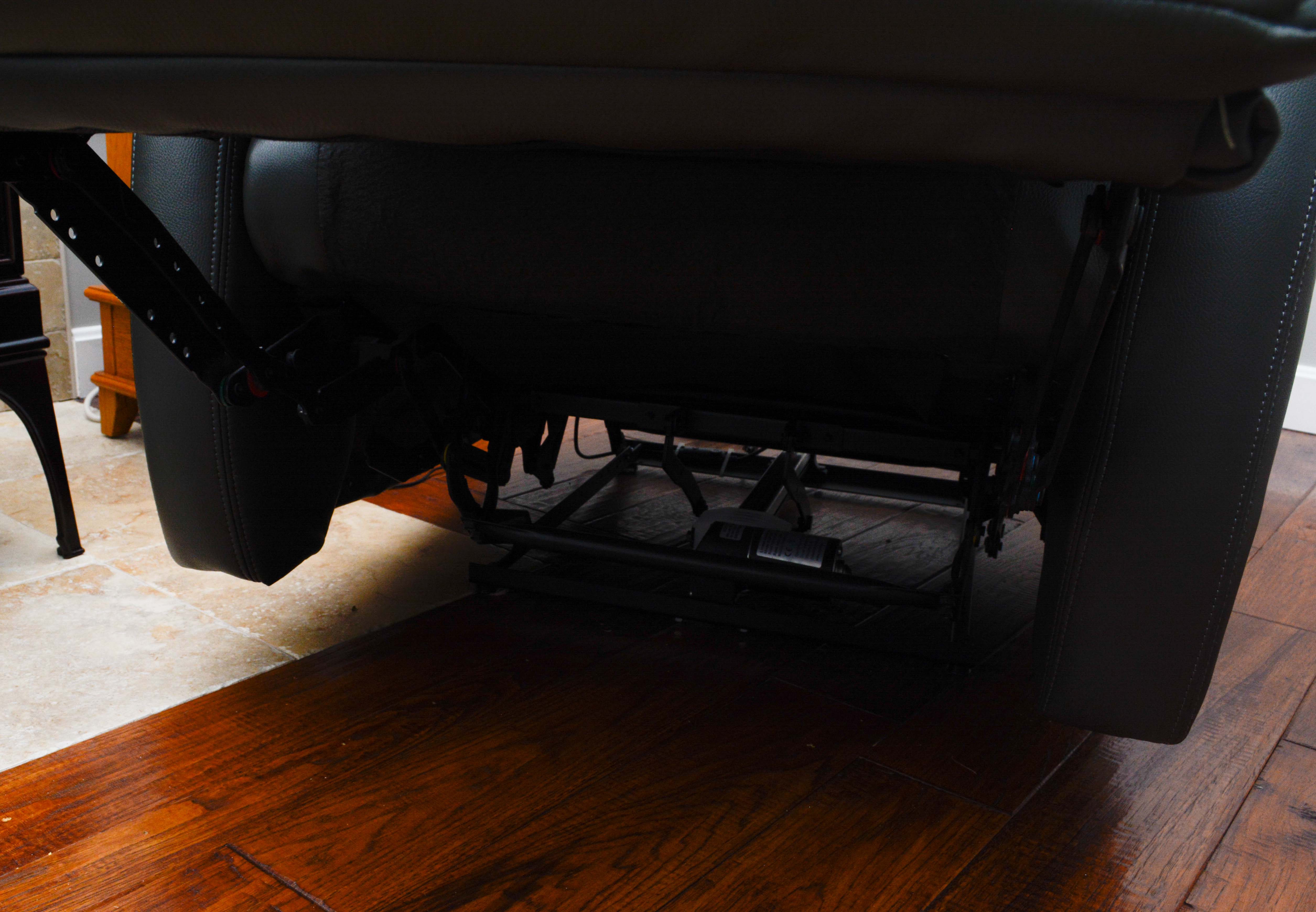 Electric Reclining Lounge Chair by Southern Motion