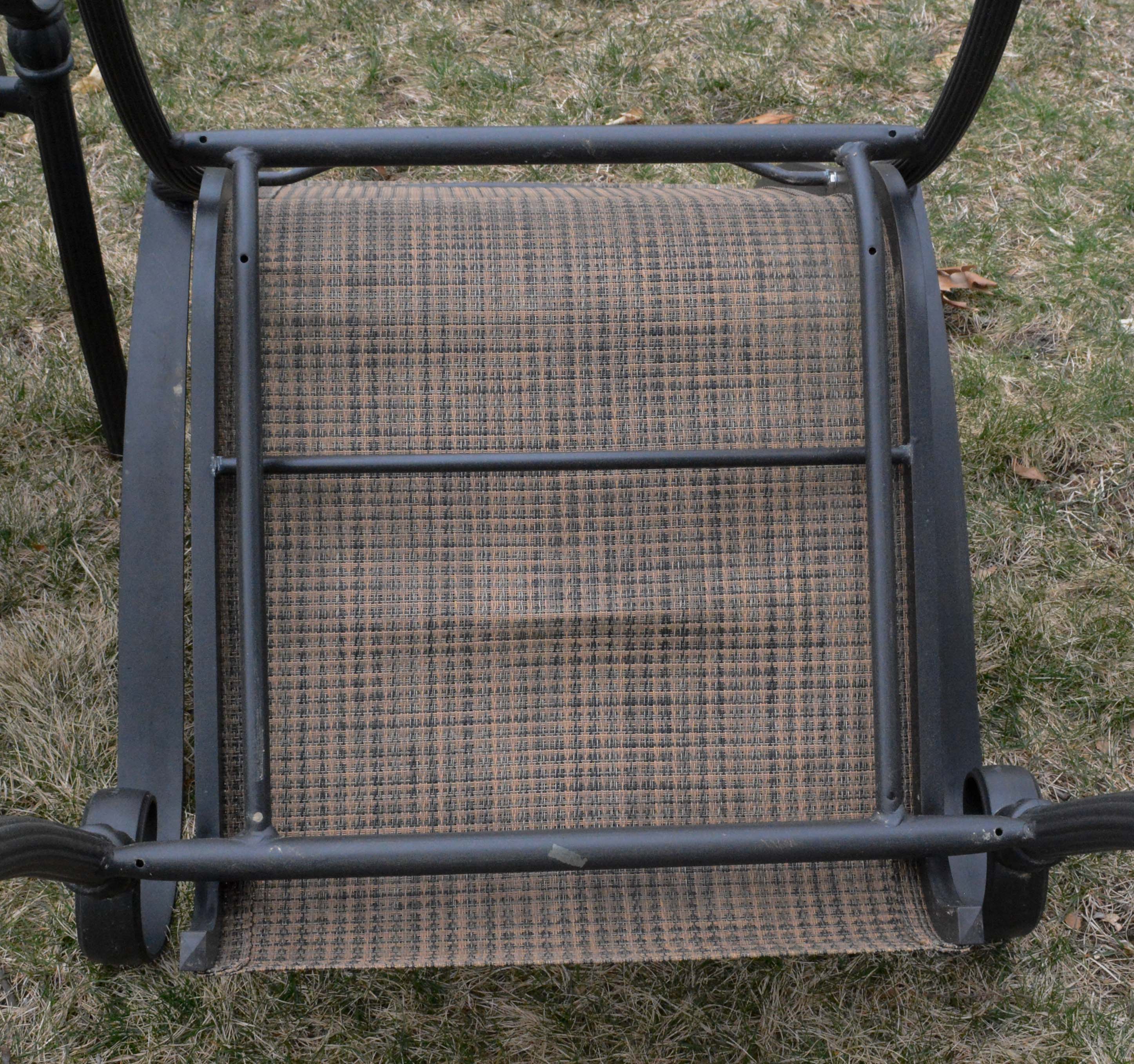 Metal Patio Armchairs with Side Table