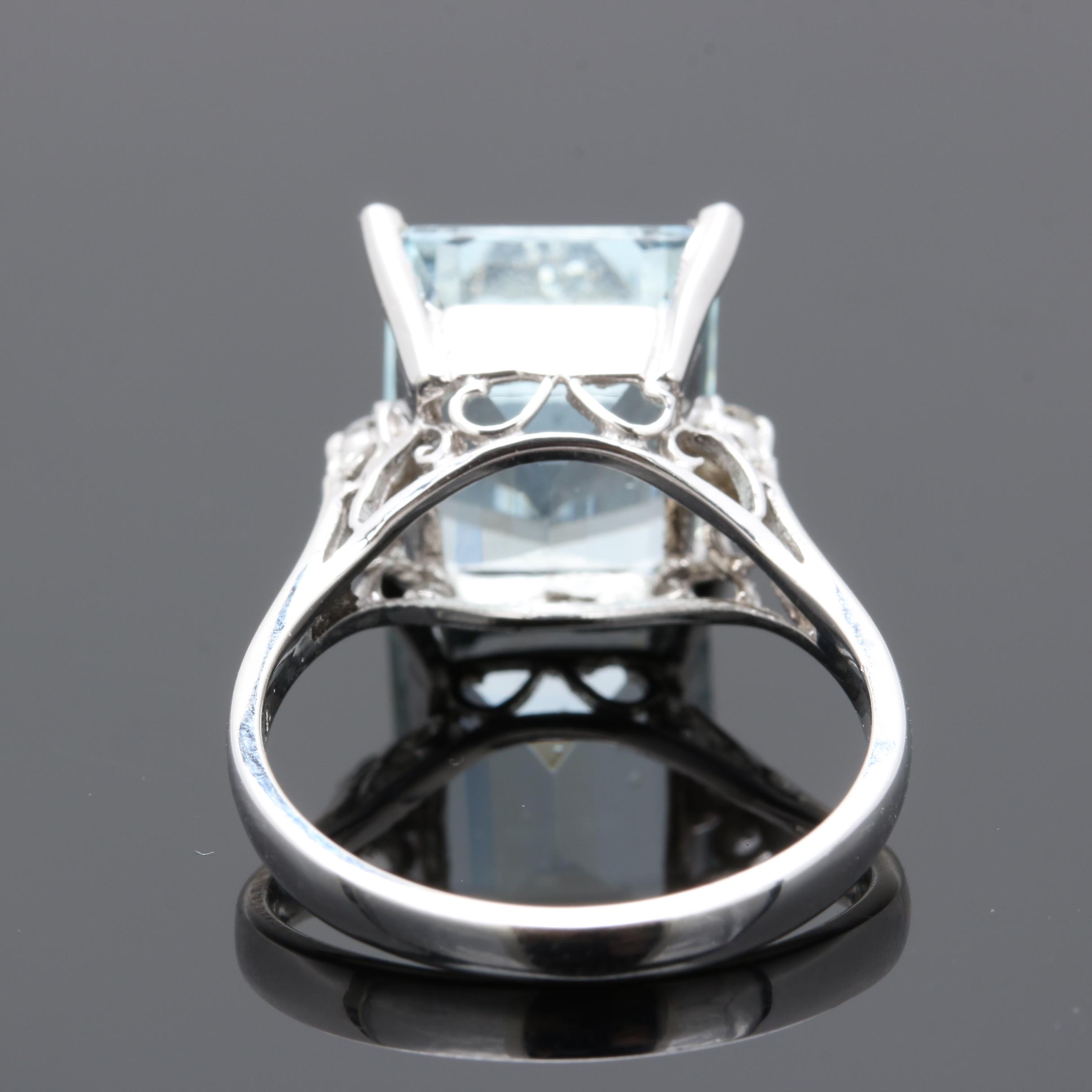 14K White Gold 6.03 CT Aquamarine and Diamond Ring