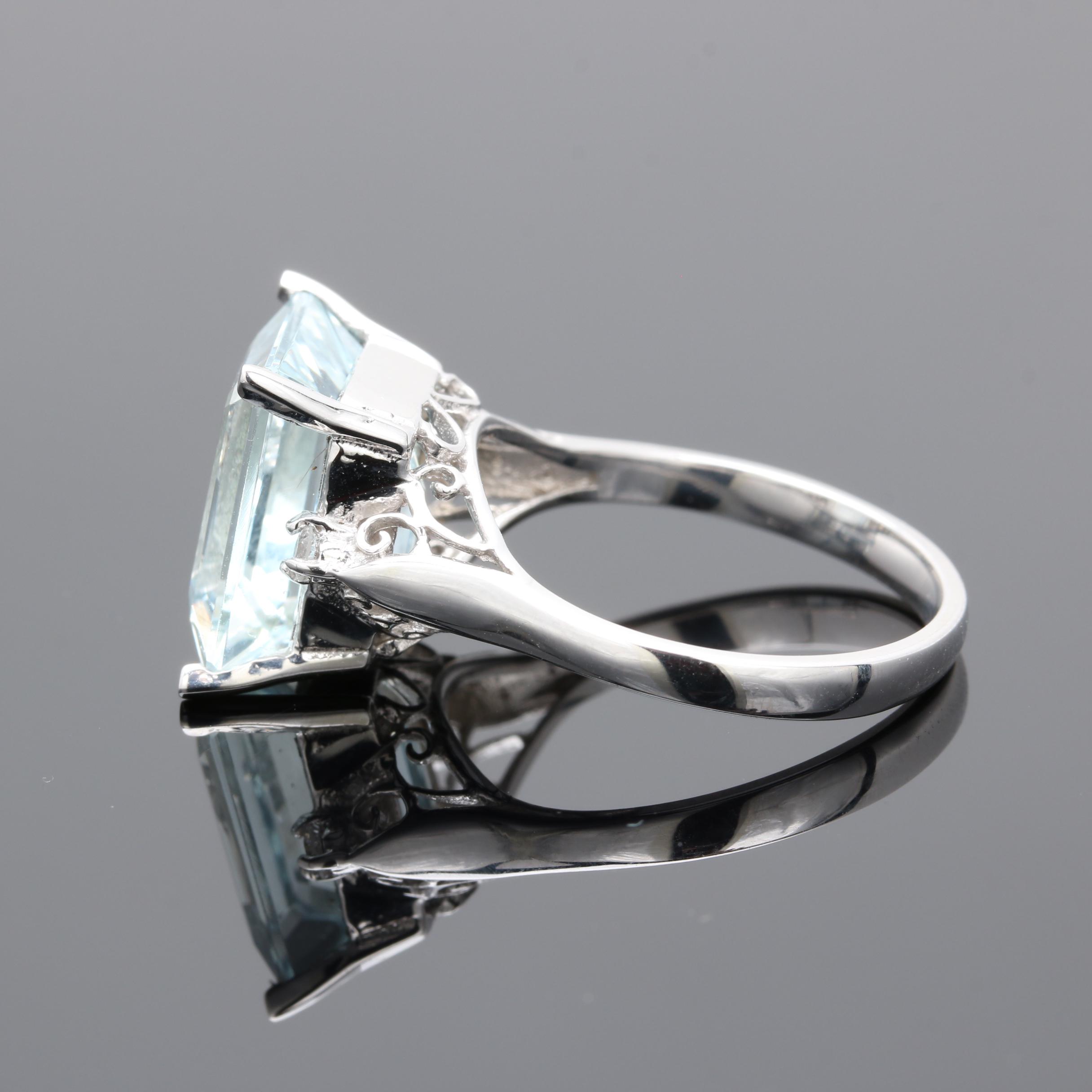14K White Gold 6.03 CT Aquamarine and Diamond Ring