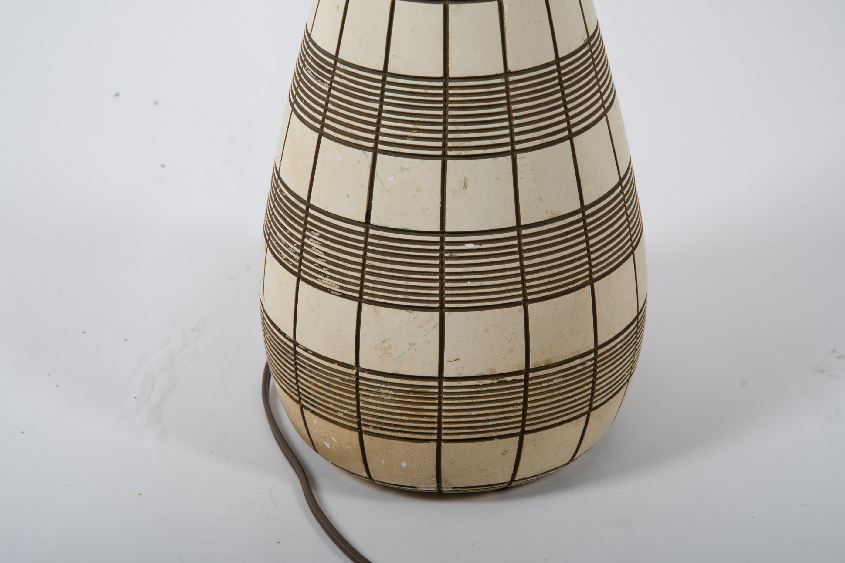 Vintage 1960 Quartite Creative Corp Textured Table Lamp