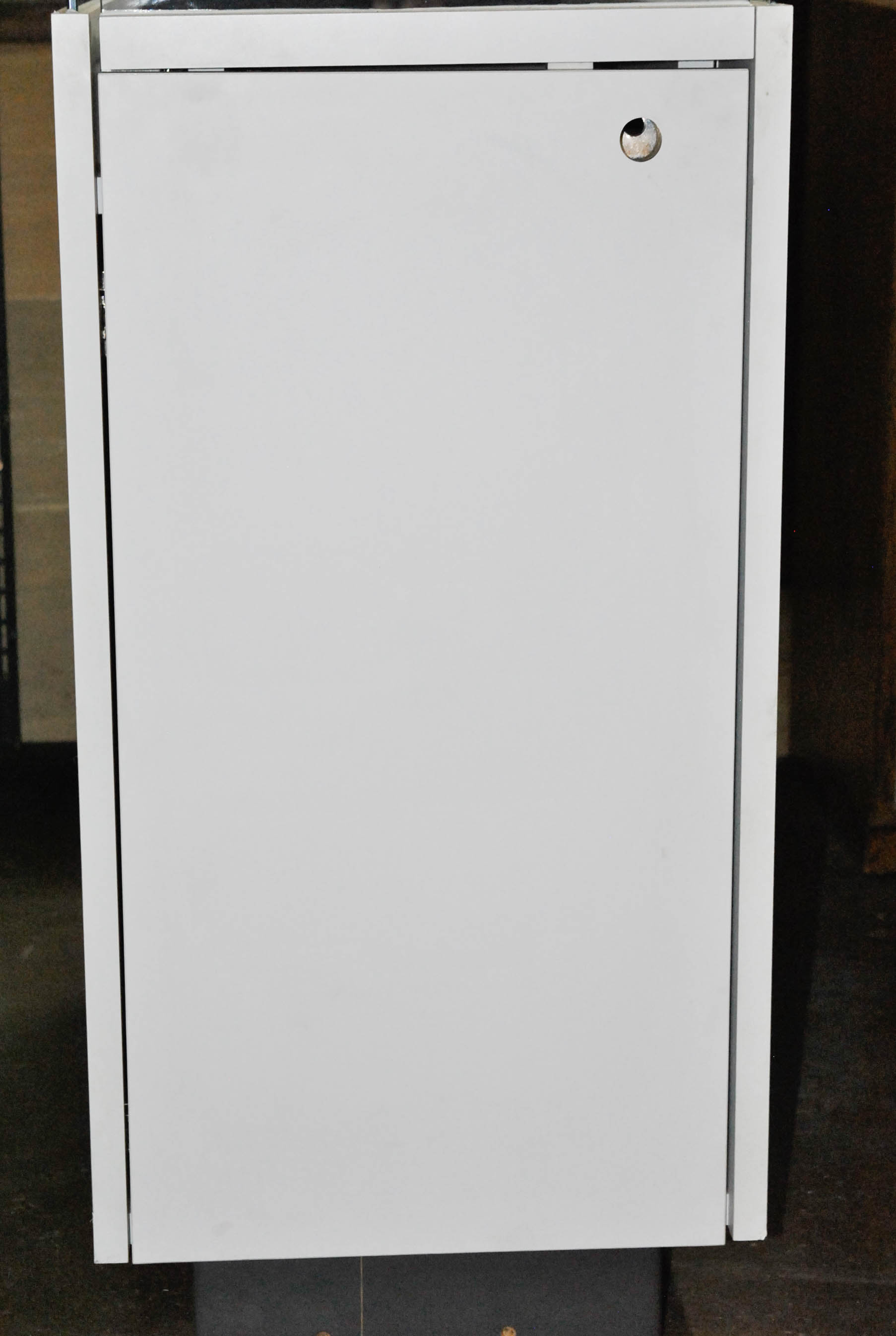 Retail Style Display Cabinet