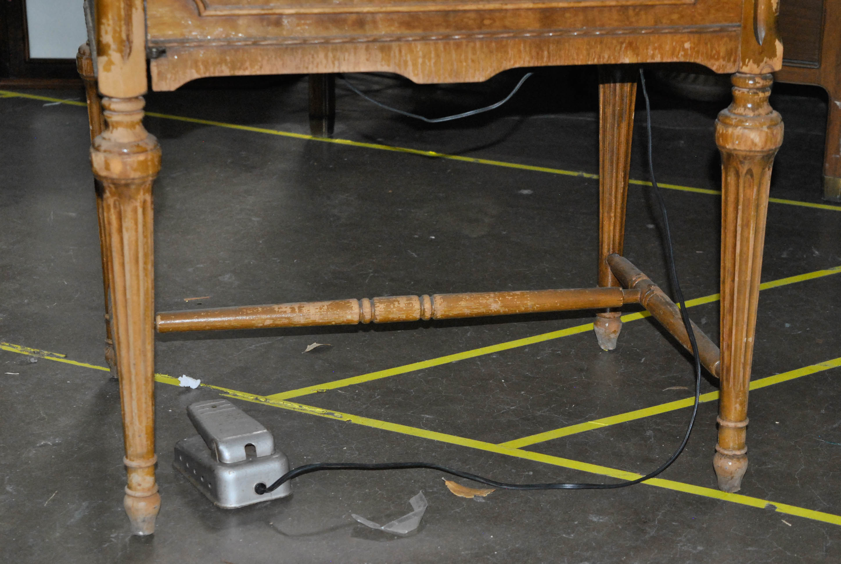 Vintage White Rotary Sewing Machine and Table