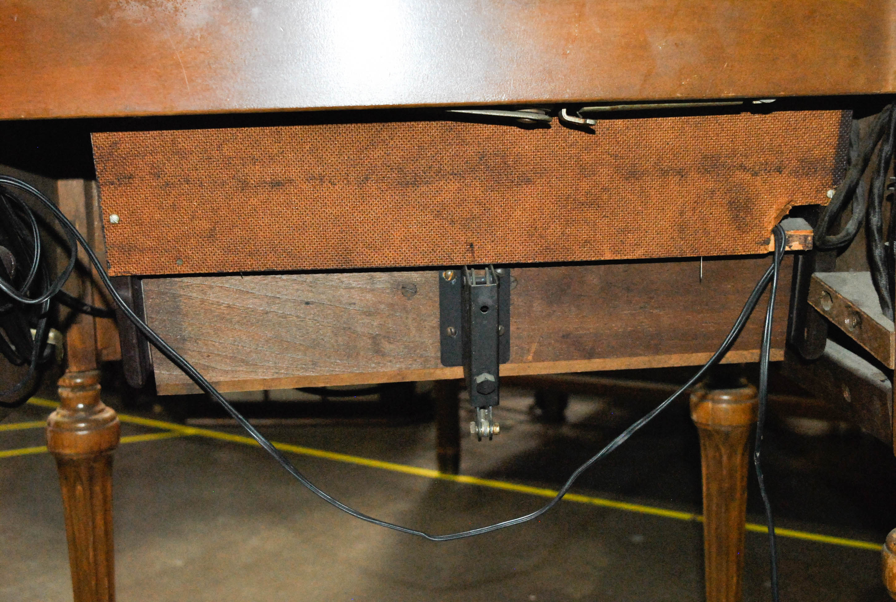 Vintage White Rotary Sewing Machine and Table