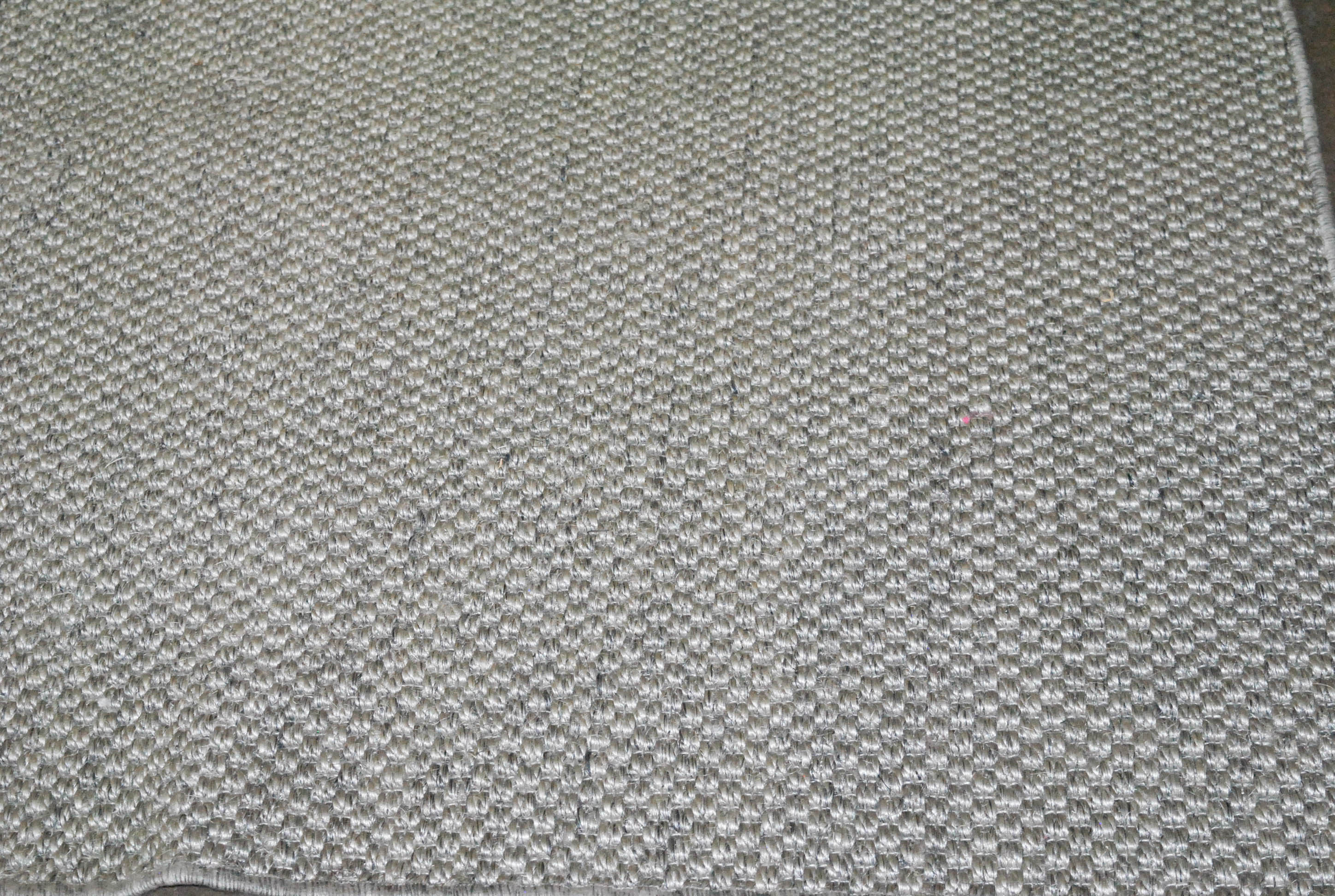 Pottery Barn Machine Made Silver Sisal Area Rug