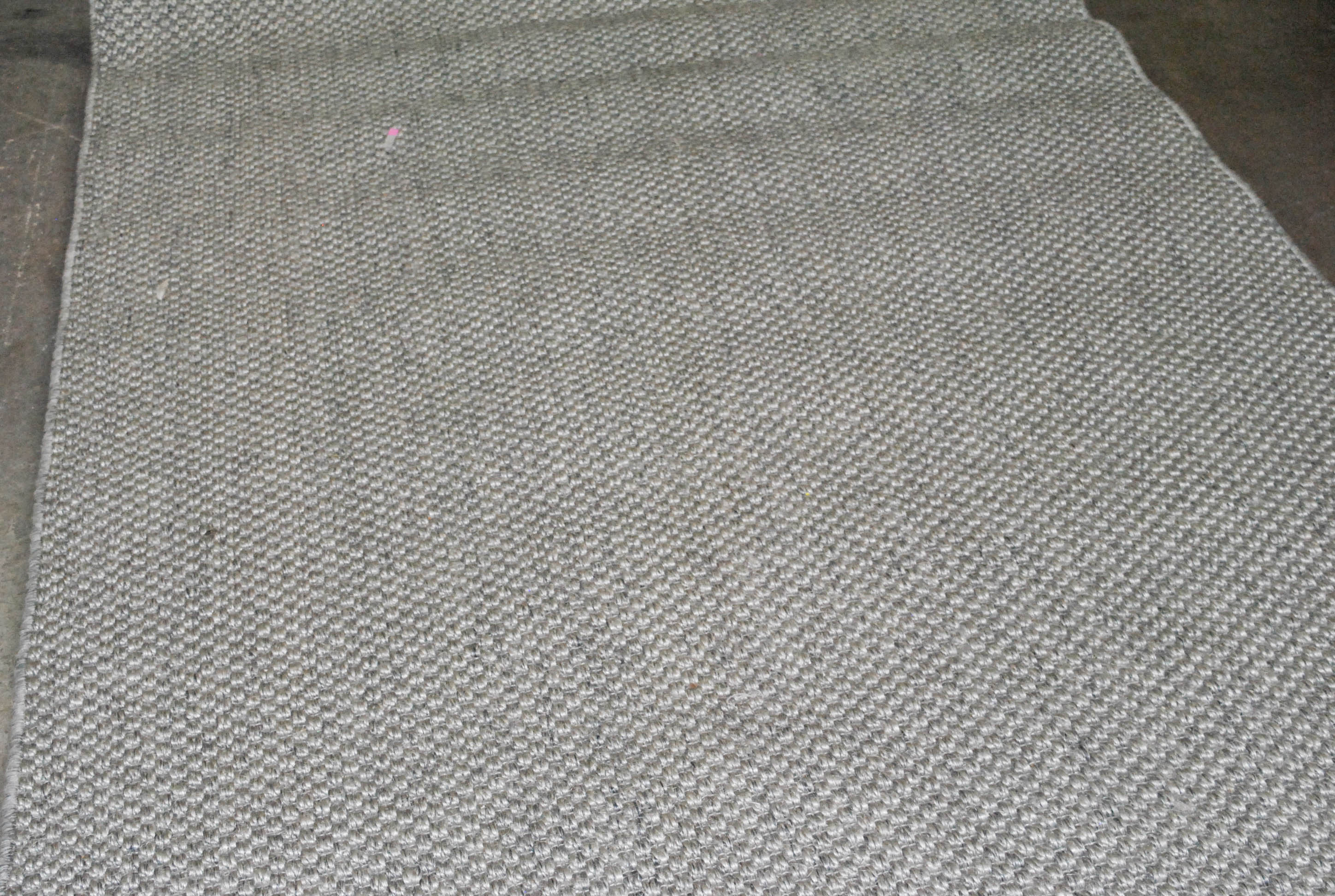 Pottery Barn Machine Made Silver Sisal Area Rug