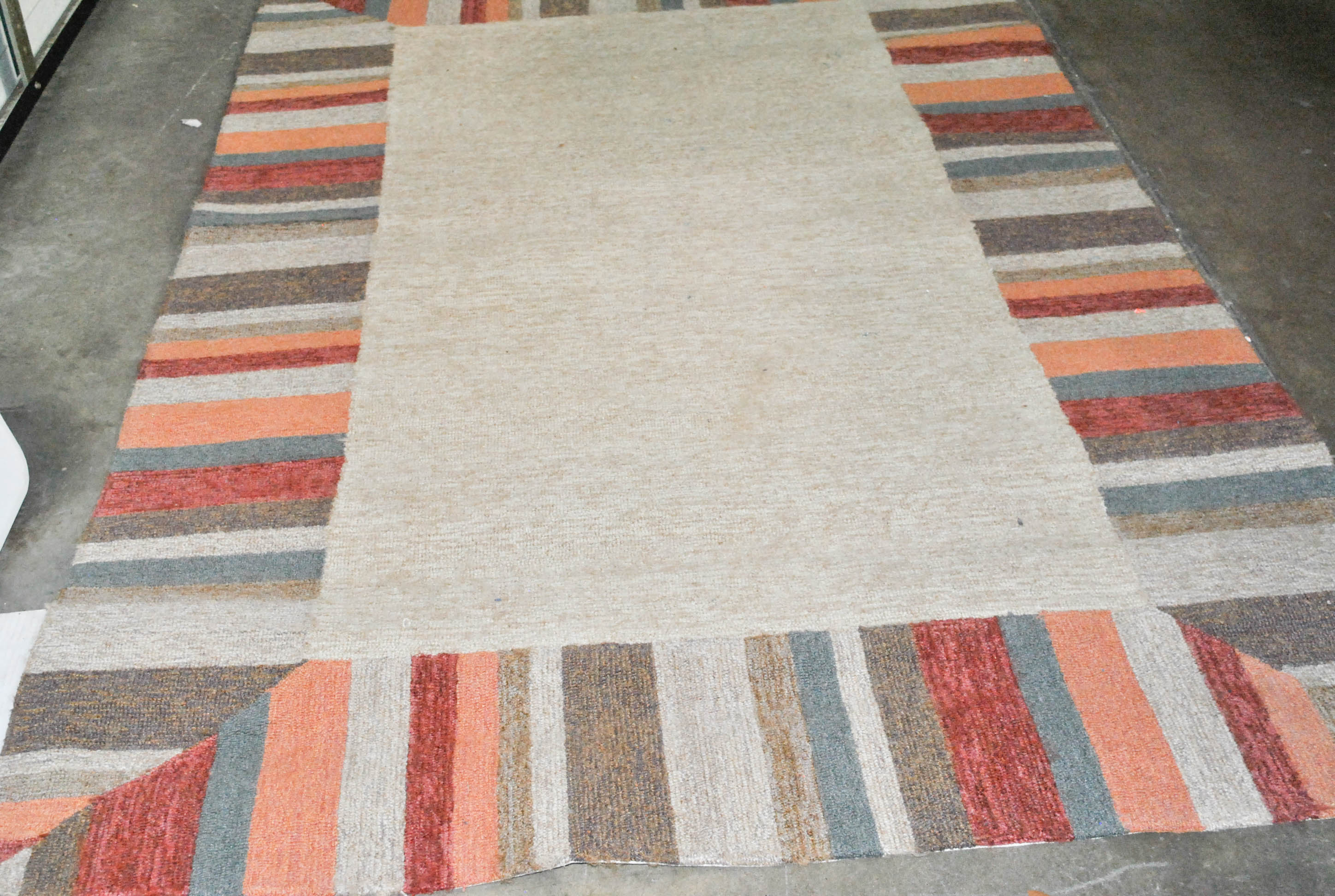 Machine Made Contemporary Area Rug