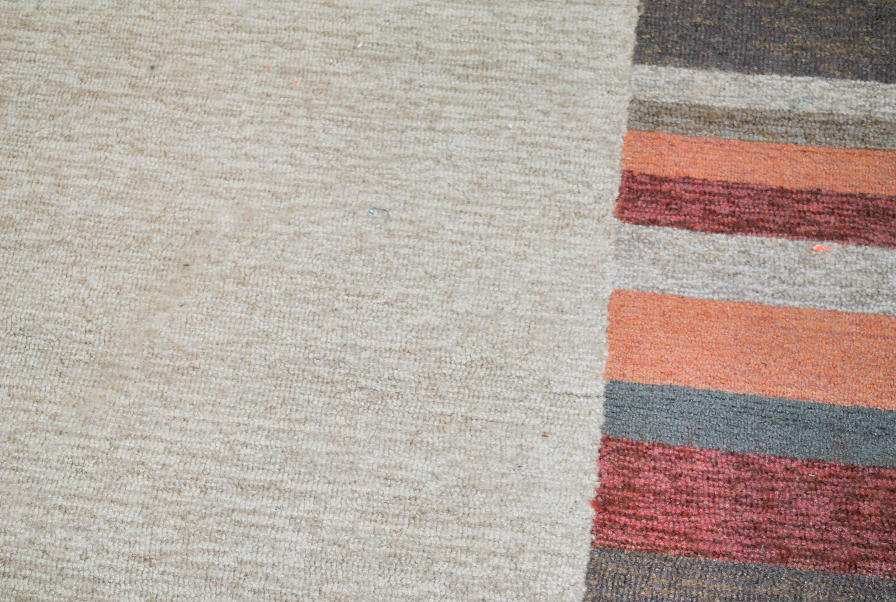 Machine Made Contemporary Area Rug