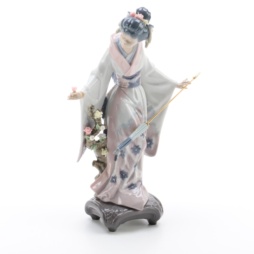 Vintage Porcelain Lladró "Teruko" Figurine