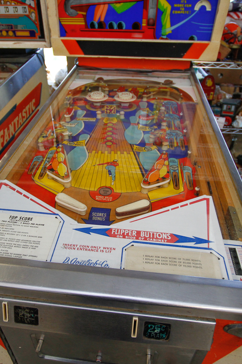1975 Gottlieb Top Score Pinball Machine