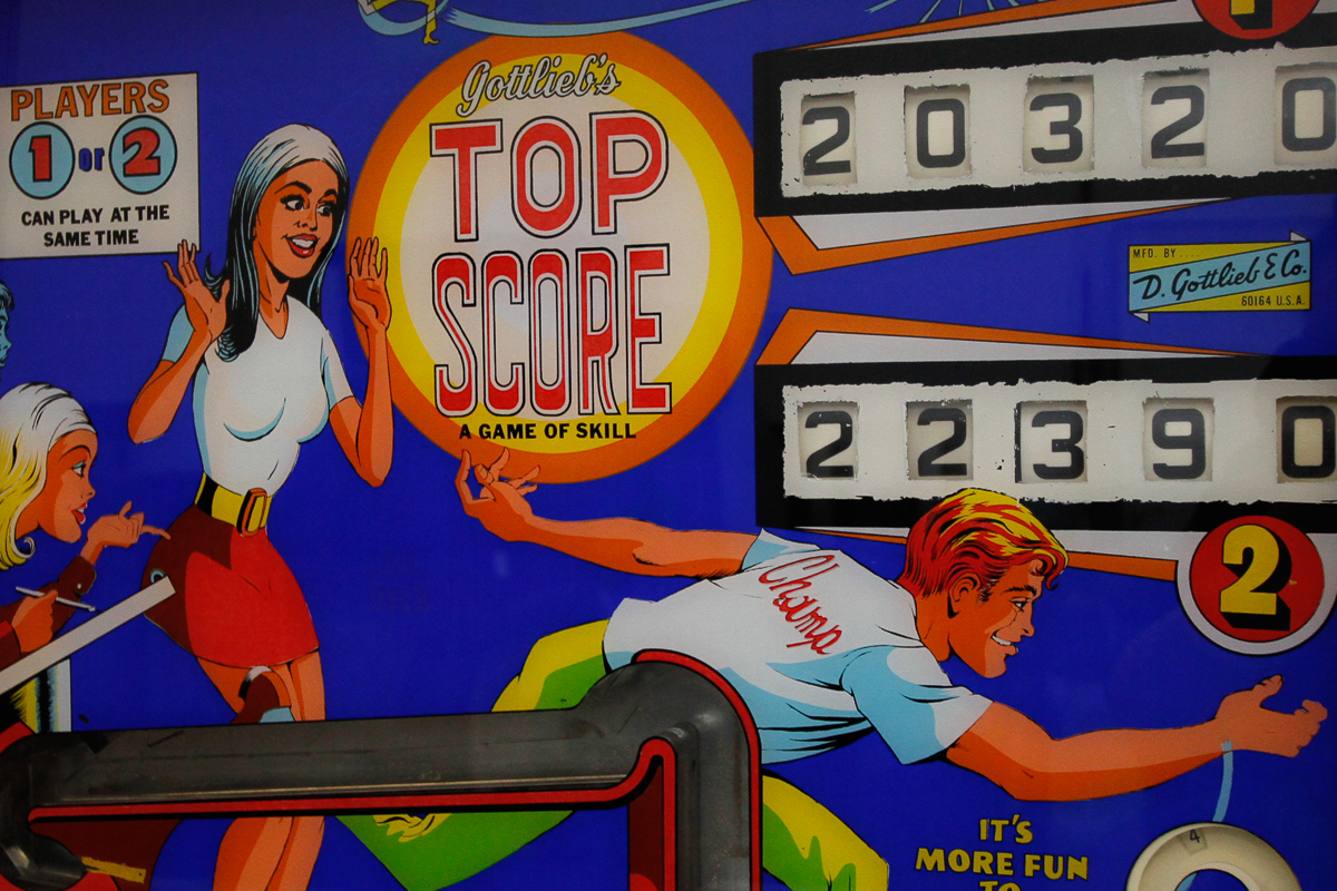 1975 Gottlieb Top Score Pinball Machine