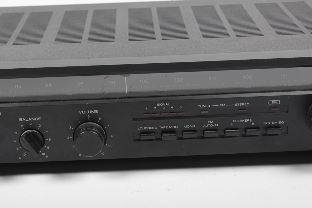Realistic STA-700 Stereo Receiver and Minimus 7W Speakers