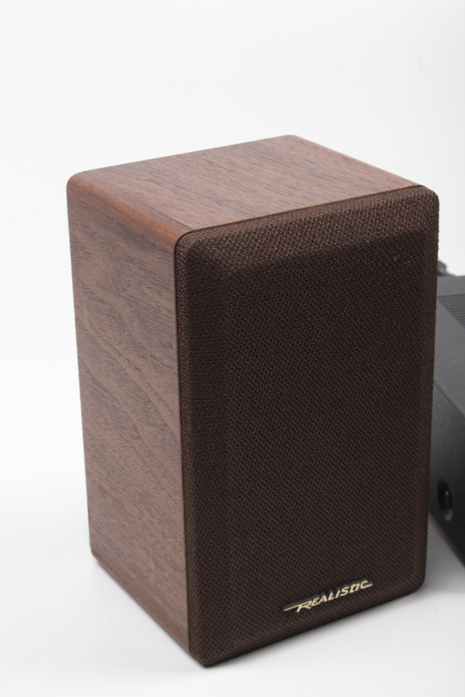 Realistic STA-700 Stereo Receiver and Minimus 7W Speakers