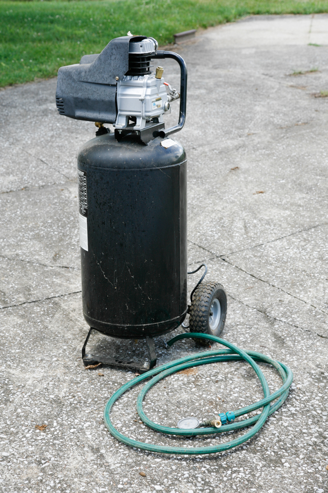 JobSmart 26-Gallon Air Compressor