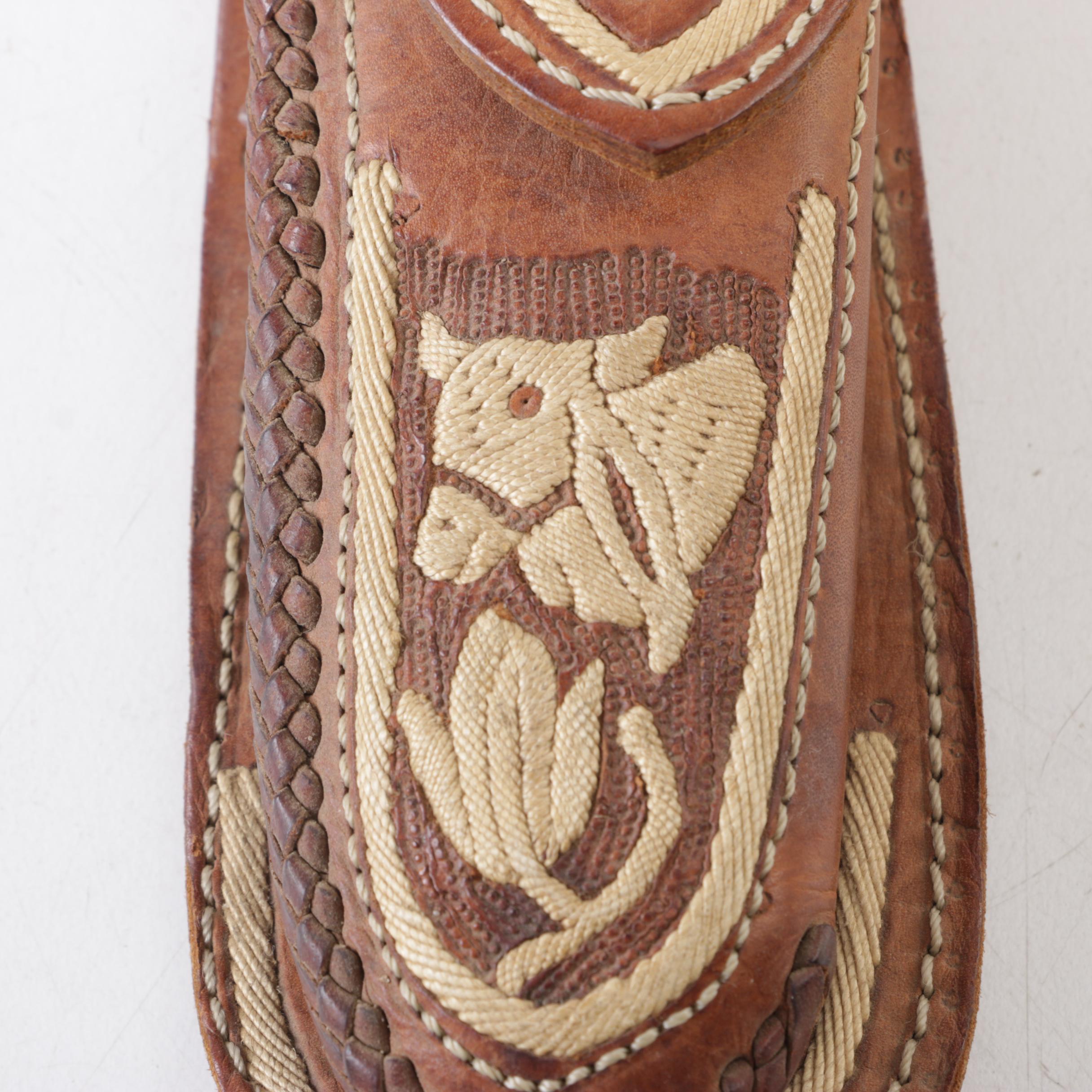 Rostfrei Wolf-Themed Pocket Knife with Case and Sheath