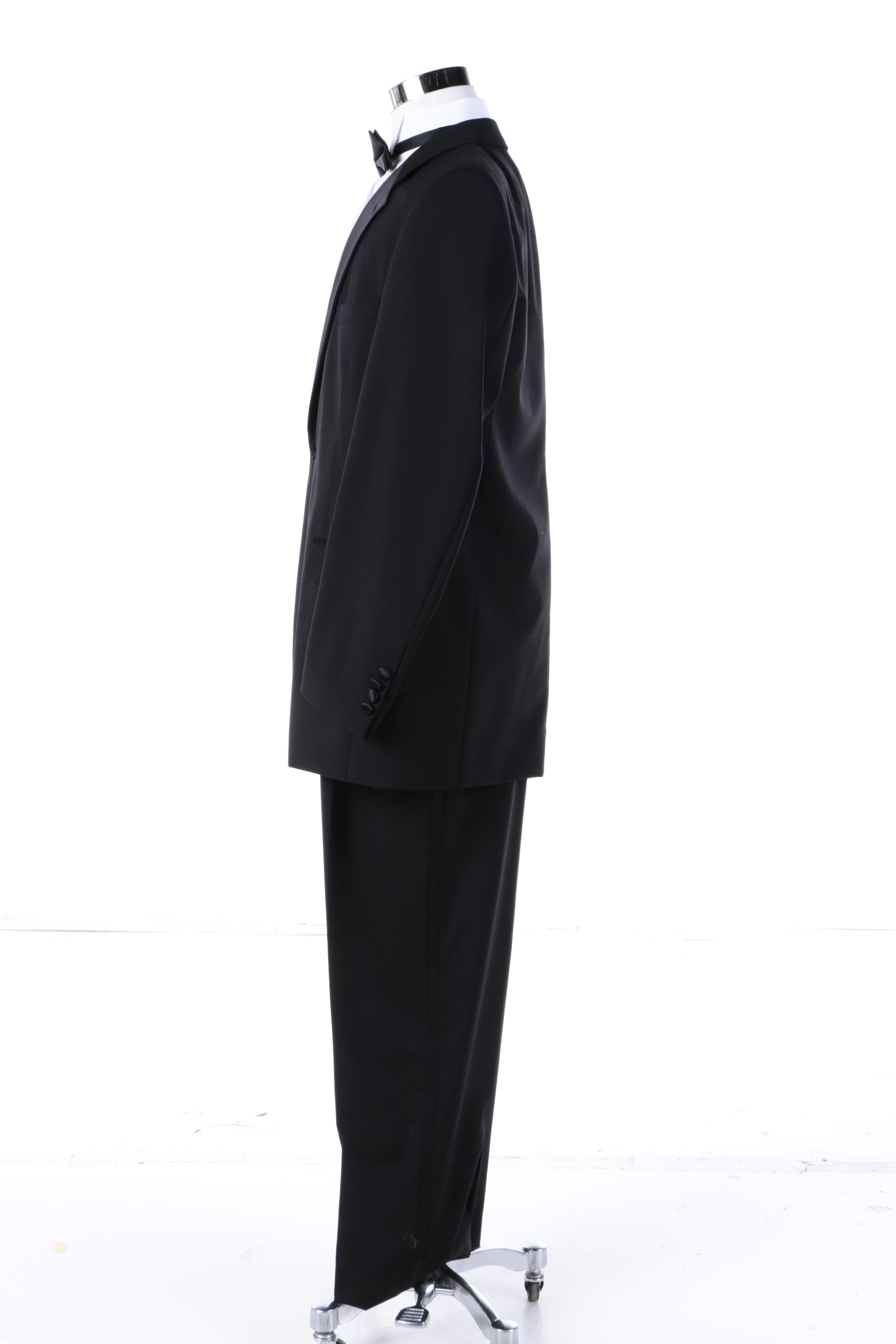 Men's Stafford Essentials Tuxedo and Formal Accessories