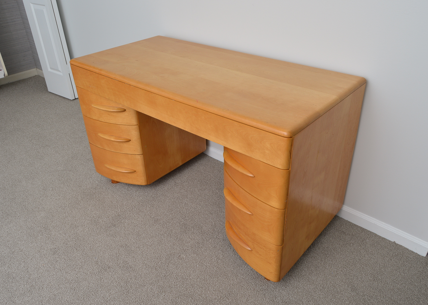 Mid Century Modern Heywood-Wakefield Maple Kneehole Desk