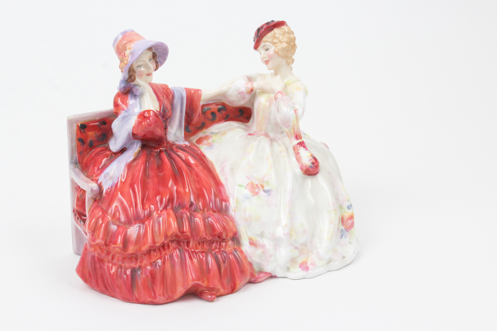 Royal Doulton Porcelain Figurine "The Gossips"