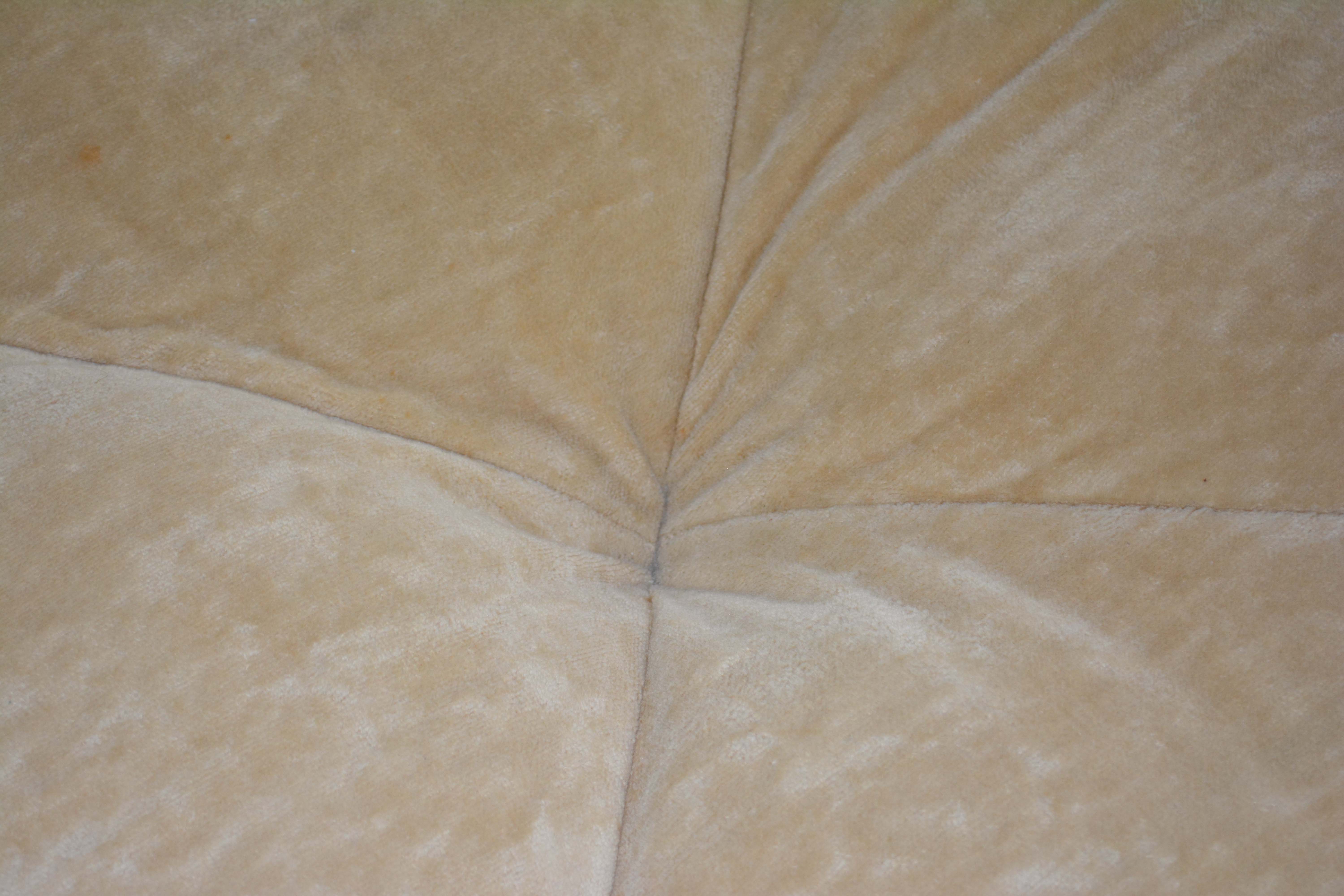 Selig of Monroe Modular Sectional with Two Ottomans