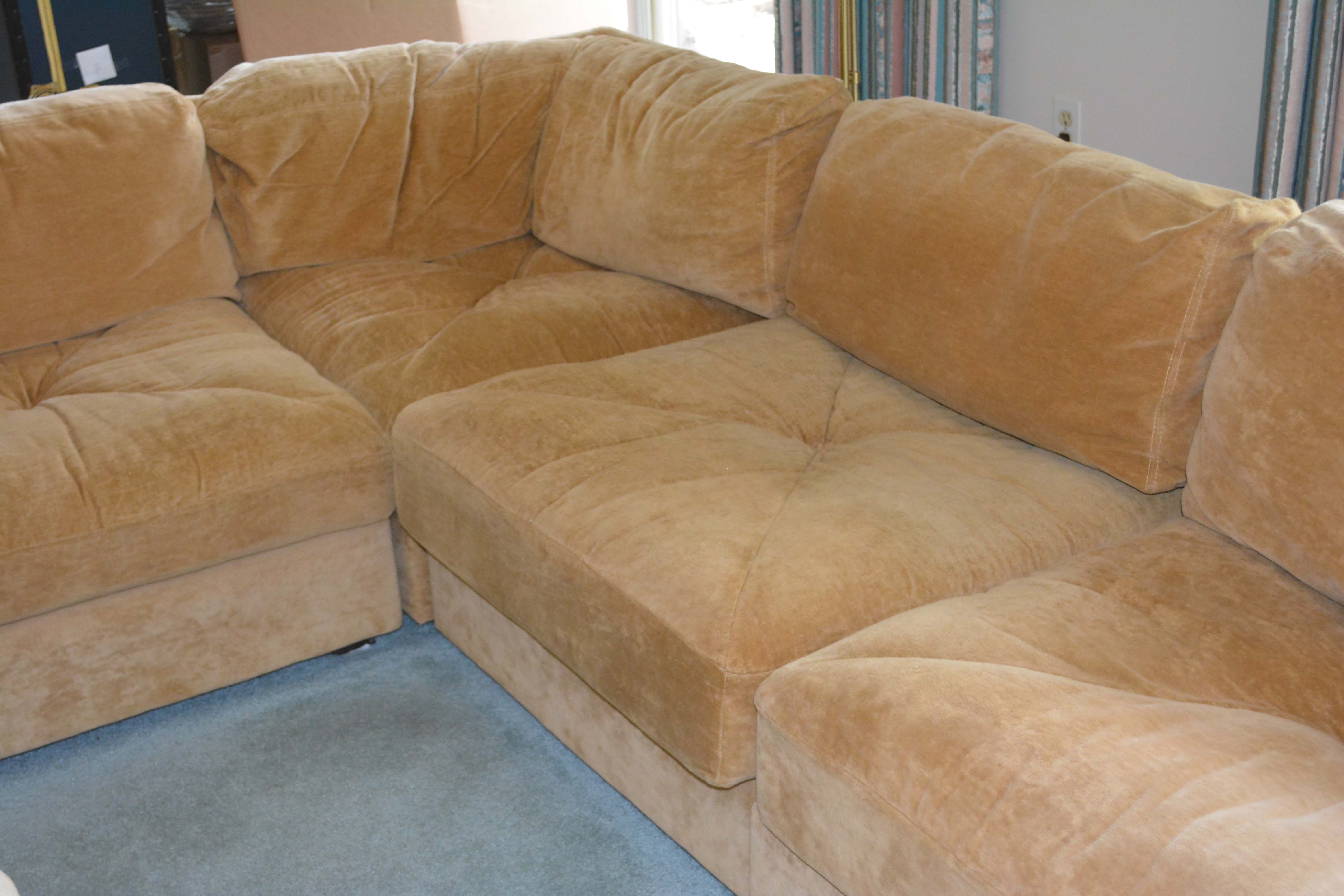 Selig of Monroe Modular Sectional with Two Ottomans