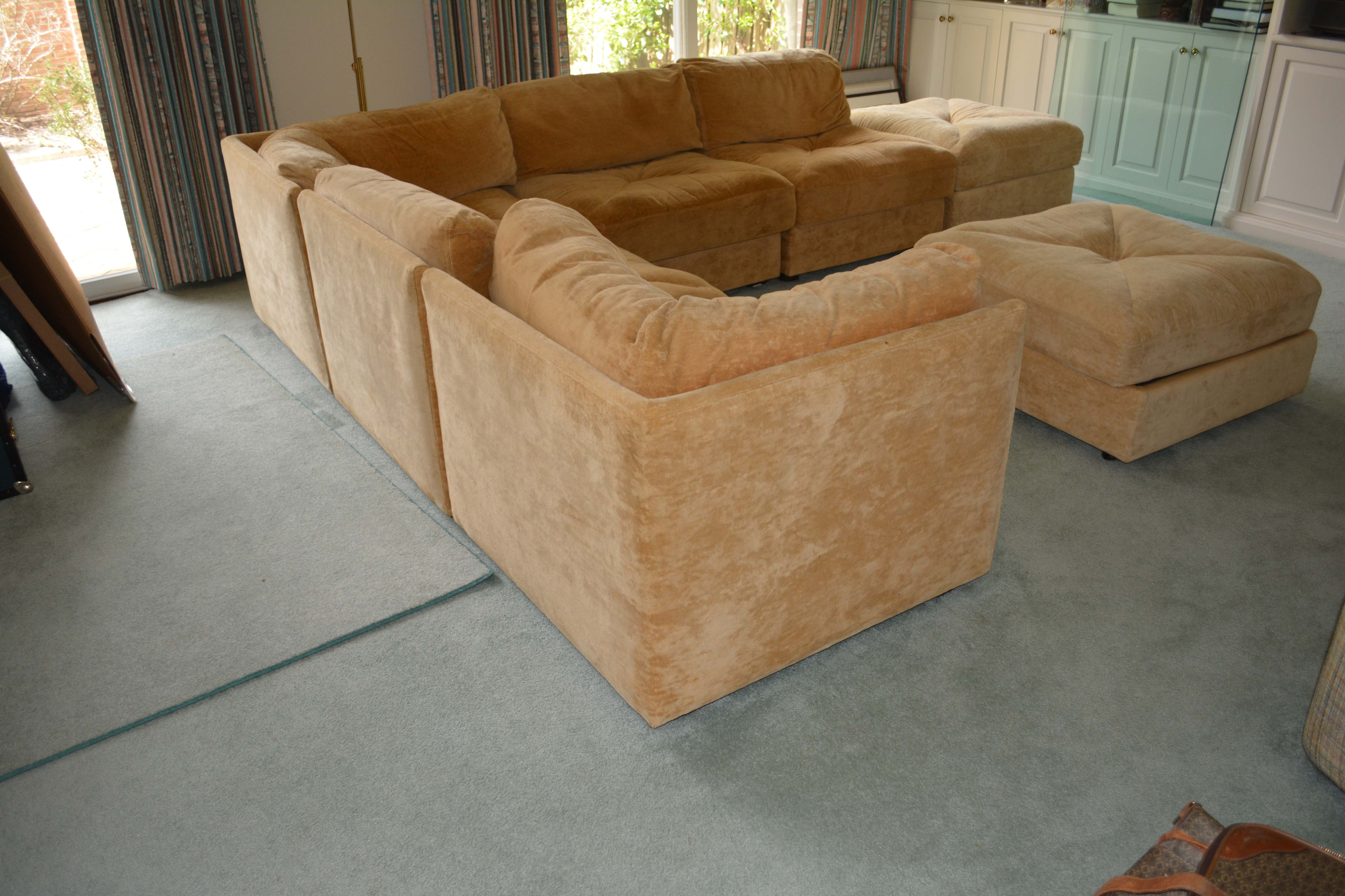 Selig of Monroe Modular Sectional with Two Ottomans