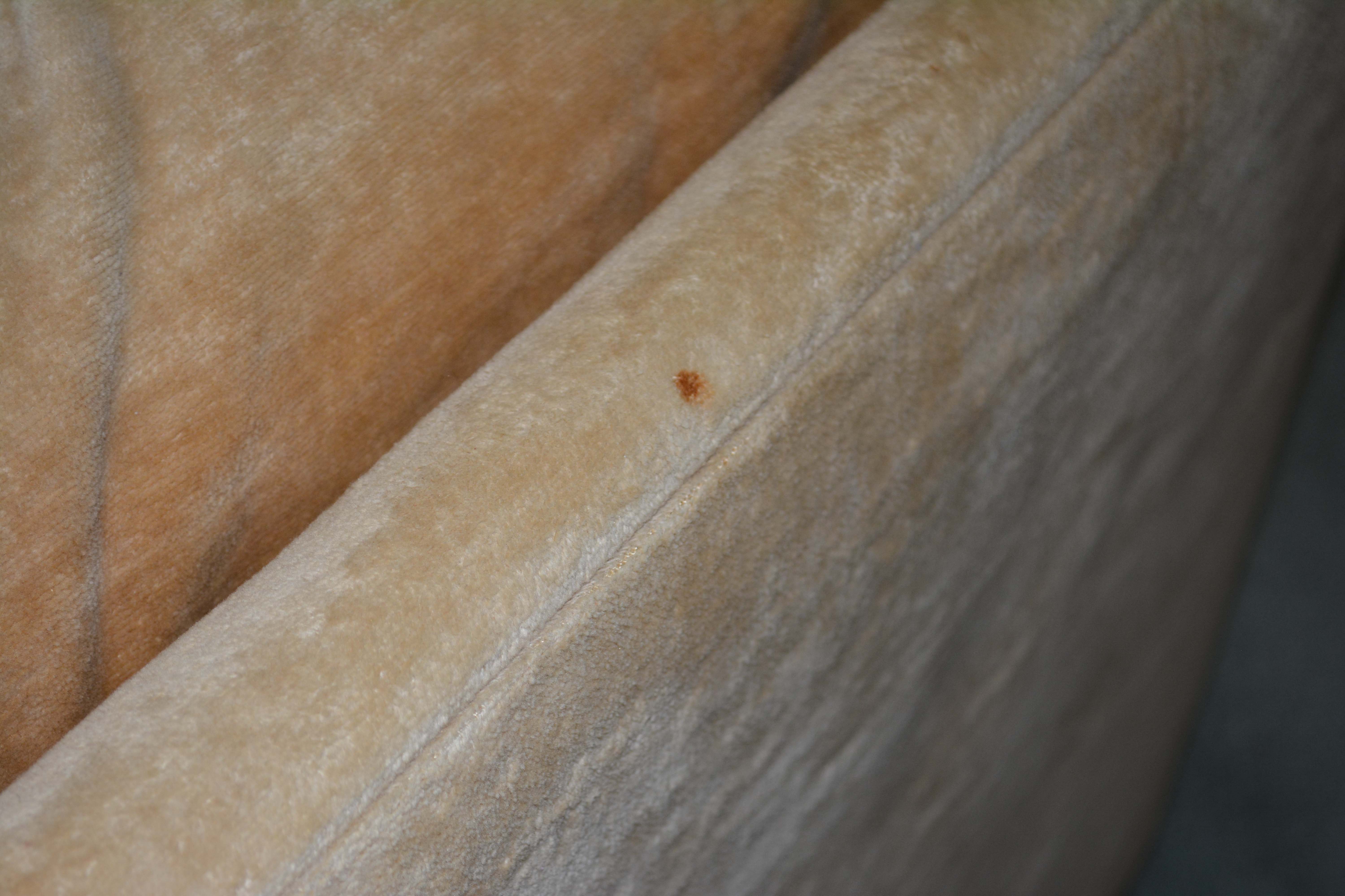 Selig of Monroe Modular Sectional with Two Ottomans