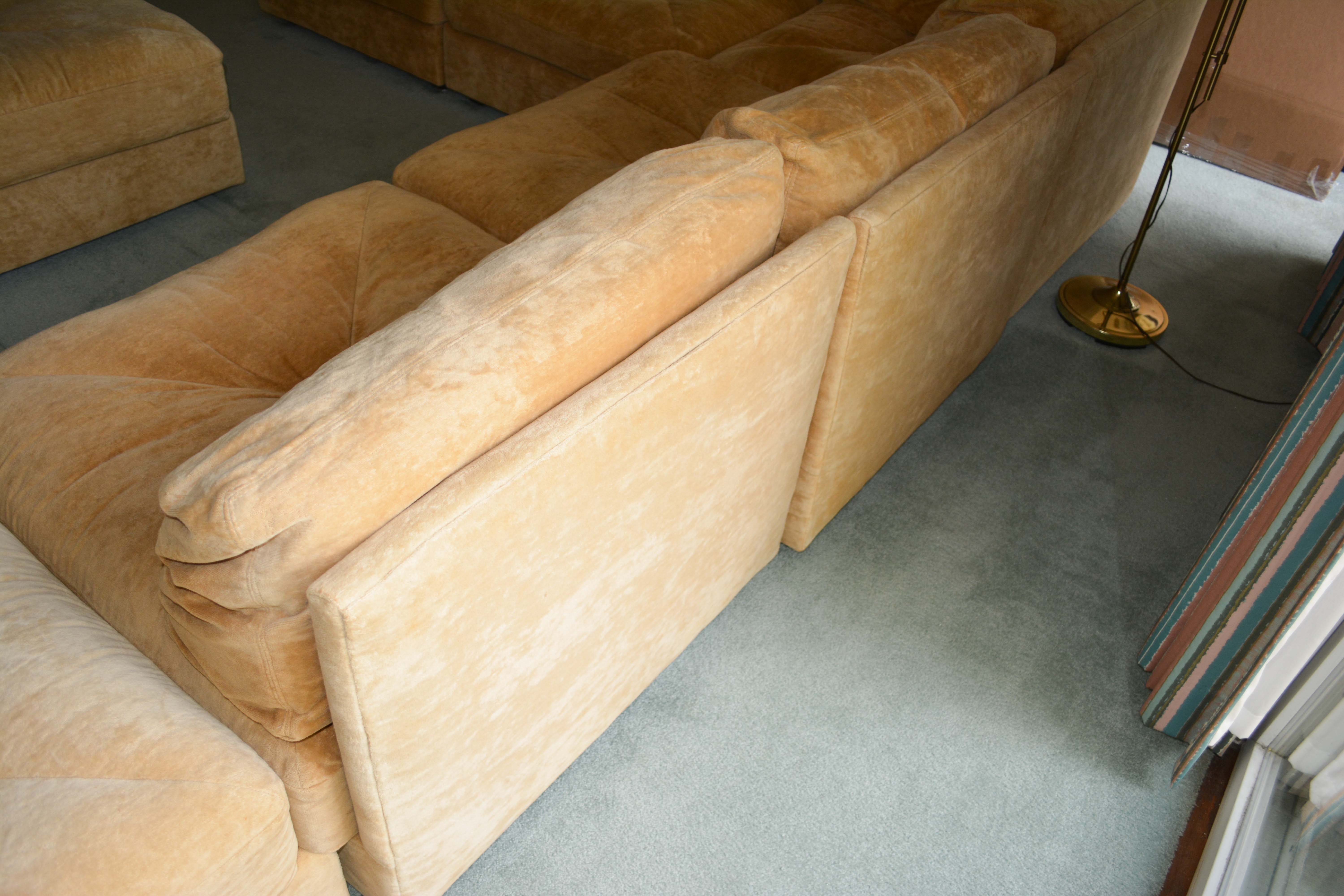 Selig of Monroe Modular Sectional with Two Ottomans