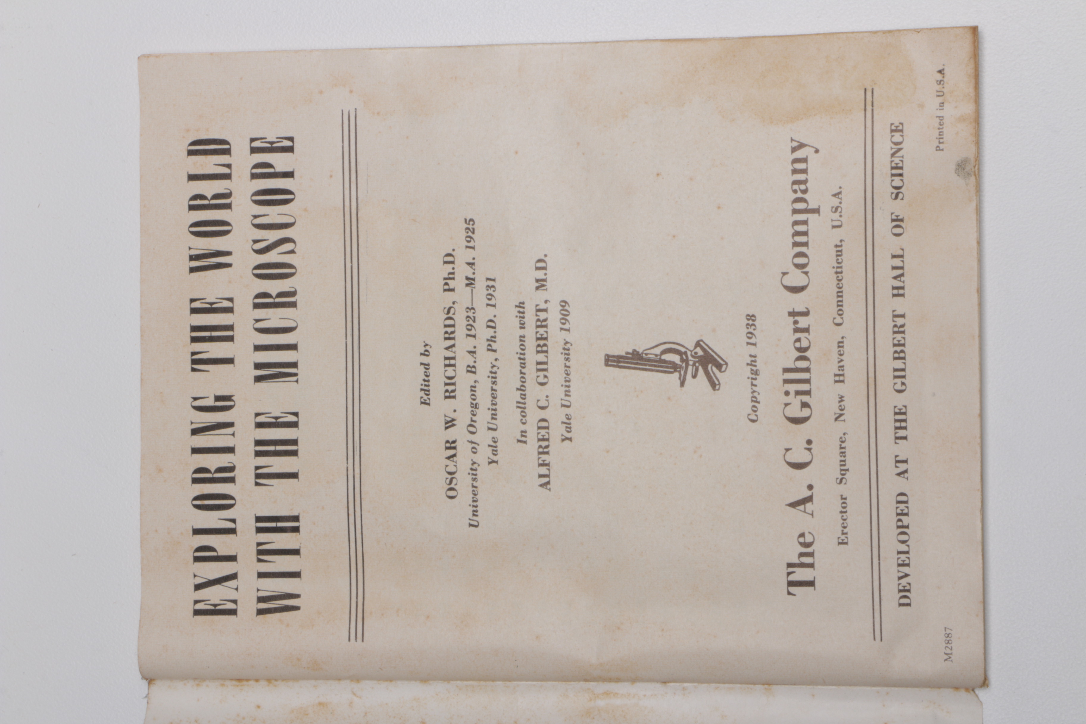 Gilbert Microscope Set