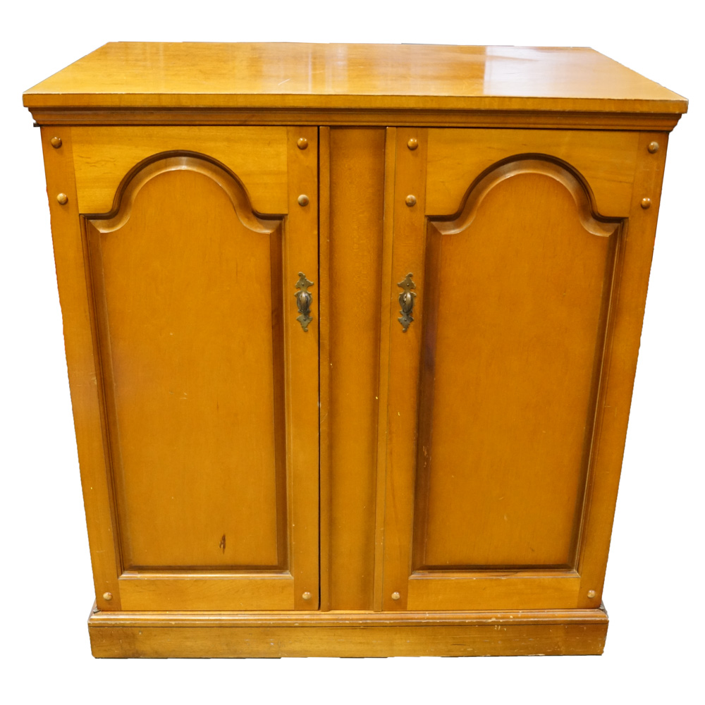 Vintage Crosley Television, Turntable and Radio in Cabinet