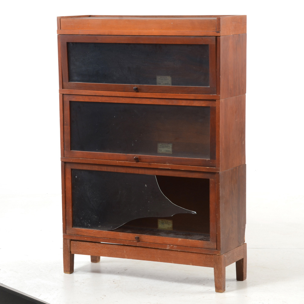 Globe-Wernicke Barrister Bookcase