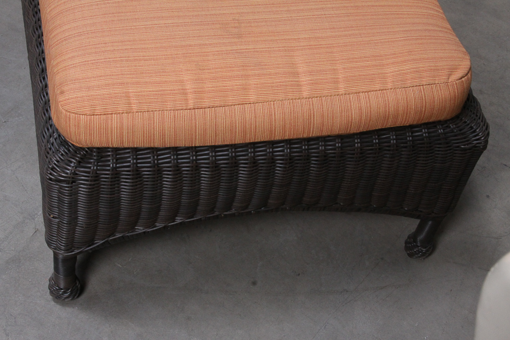 Summer Classics Wicker Patio Chaise Lounge with Lloyd Flanders Side Table