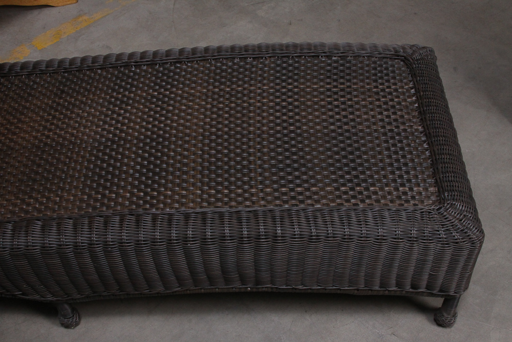 Summer Classics Wicker Patio Chaise Lounge with Lloyd Flanders Side Table