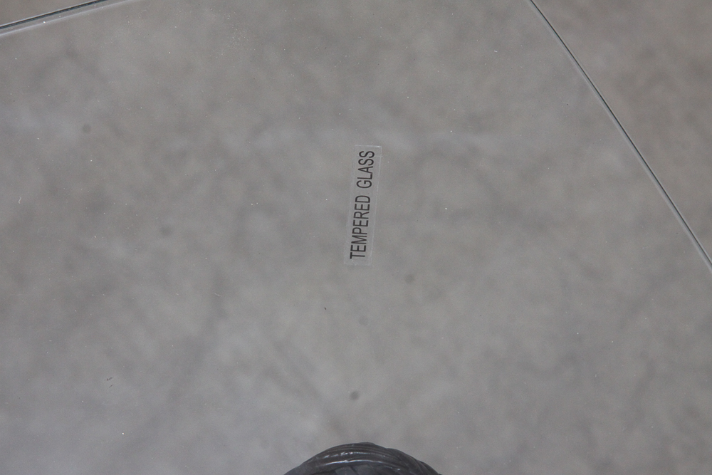 Summer Classics Wicker Patio Chaise Lounge with Lloyd Flanders Side Table