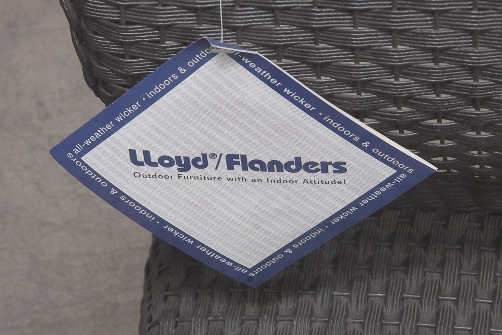 Summer Classics Wicker Patio Chaise Lounge with Lloyd Flanders Side Table