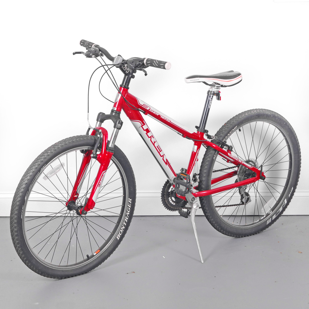 Trek 3 series red and white outlet