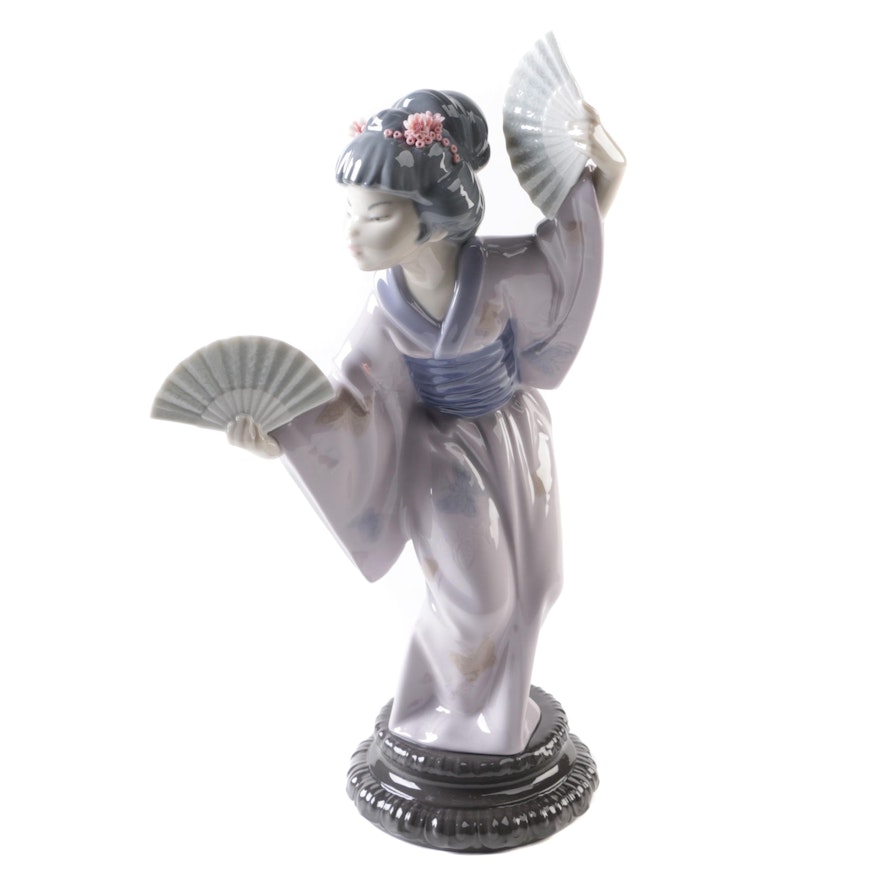 Lladró Porcelain Figurine 4991 "Madame Butterfly"