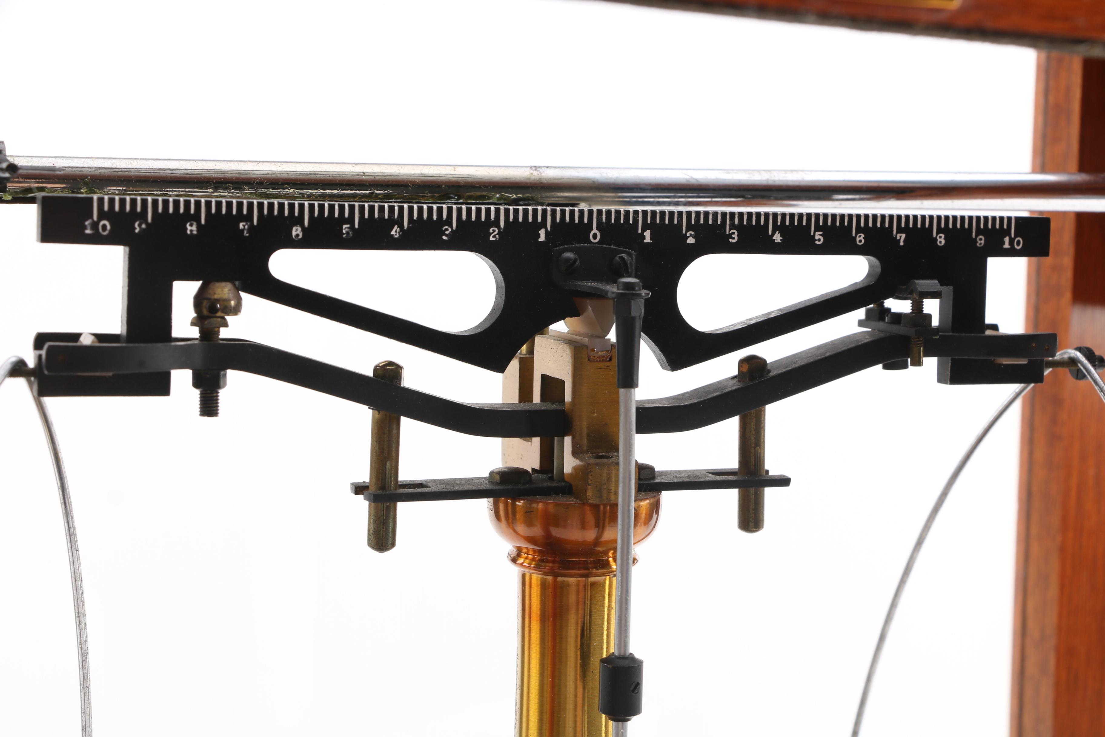 Fisher Scientific Equal Arm Balance Scale