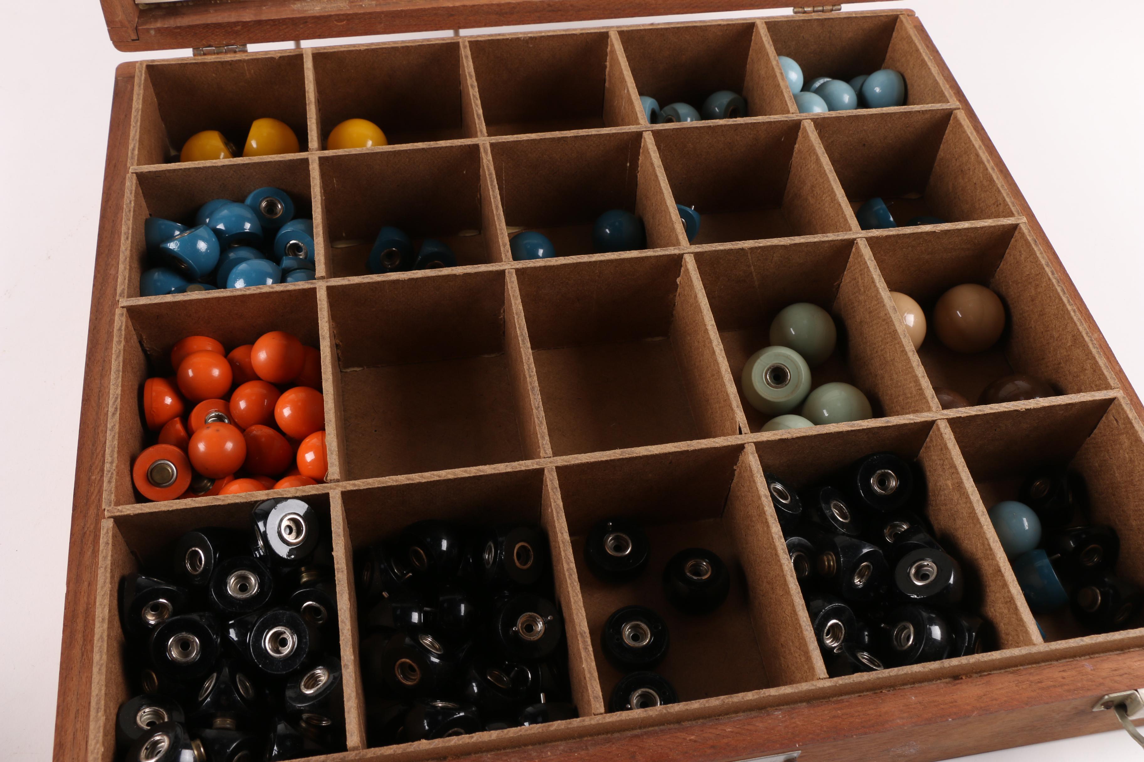 1940s Fisher Scientific Company Atomic Organic Model Kits