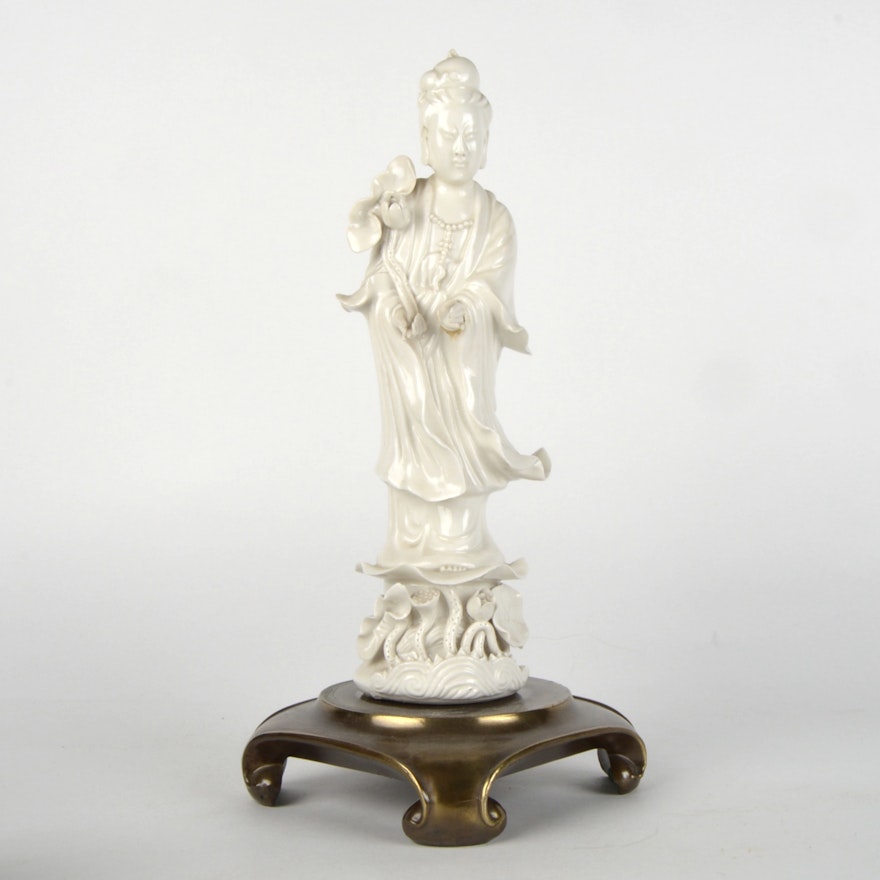 Vintage Chinese Guanyin Figurine