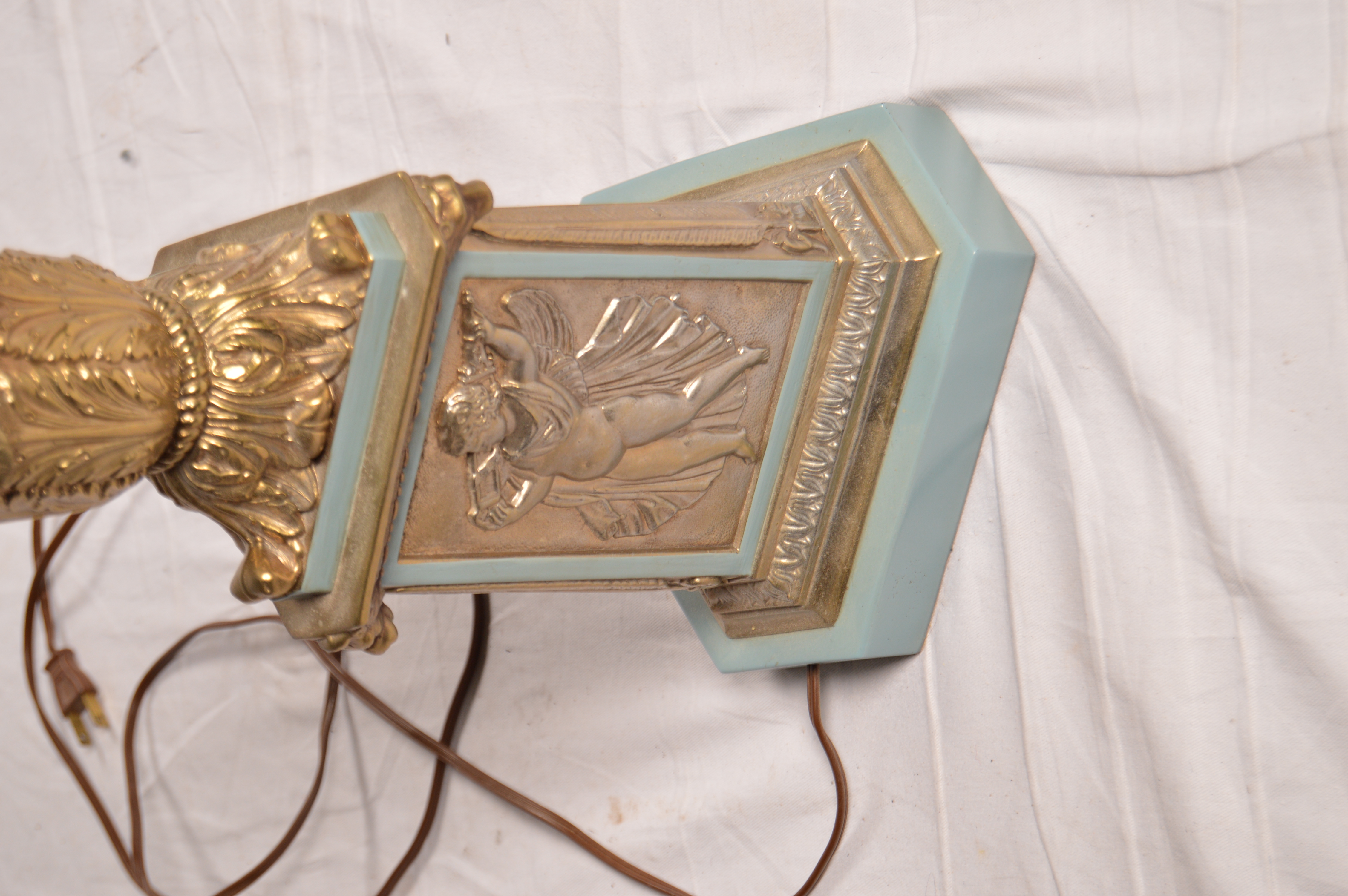 Vintage Warren Kessler Neoclassical Revival Style Table Lamp