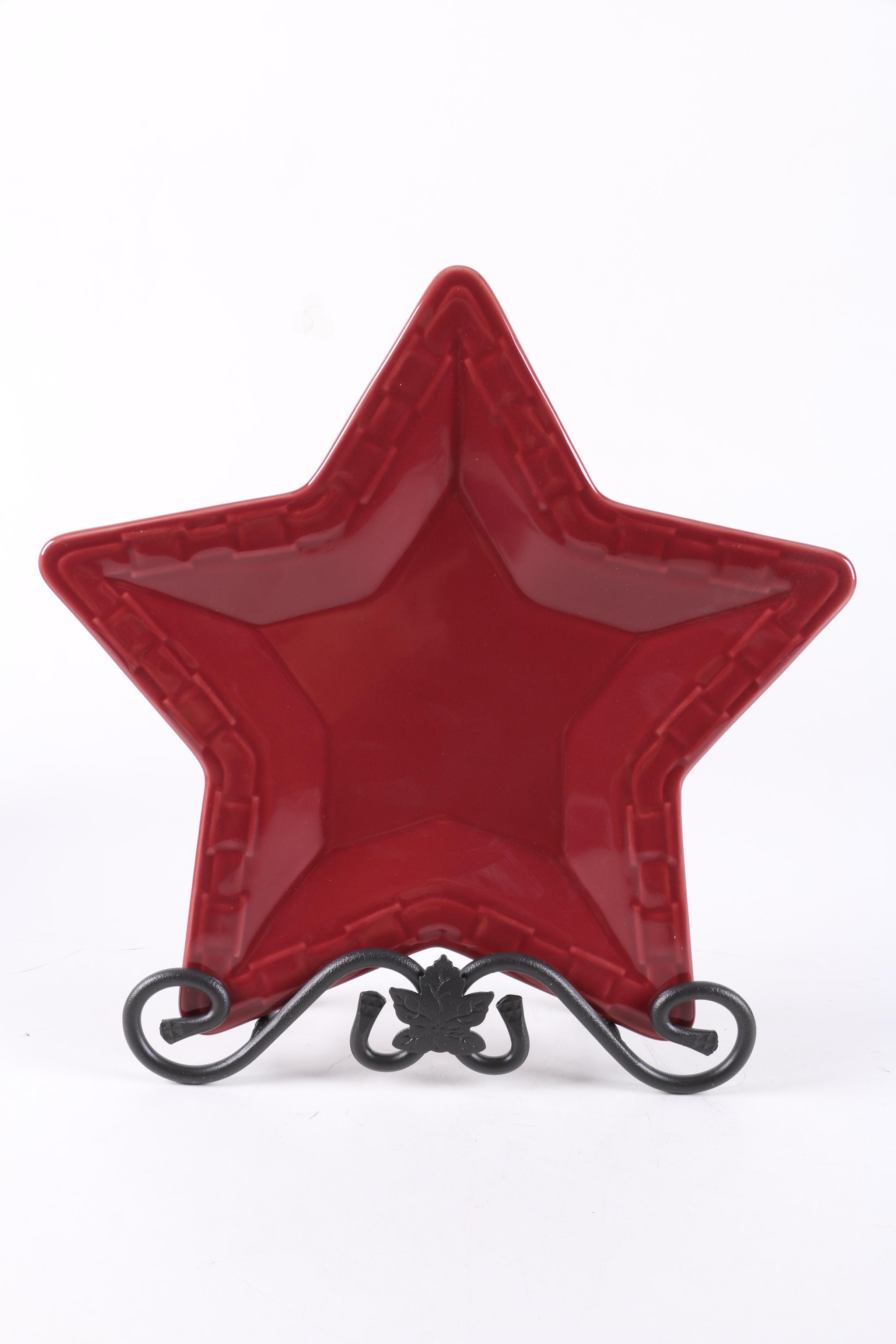 Longaberger "Woven Traditions" Red White and Blue Star Plates with Iron Hangers