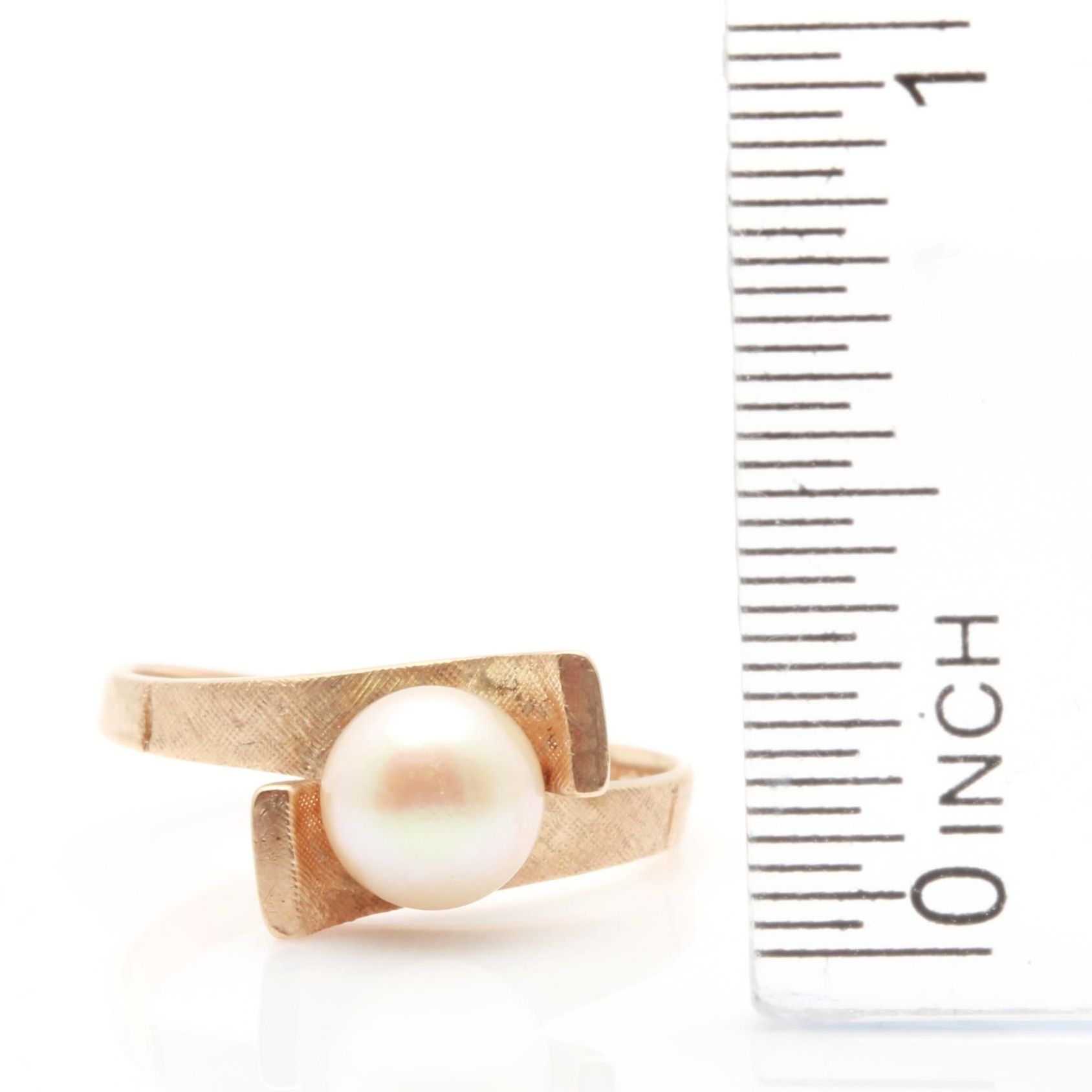 10K Yellow Gold Cultured Pearl and Synthetic Spinel Rings