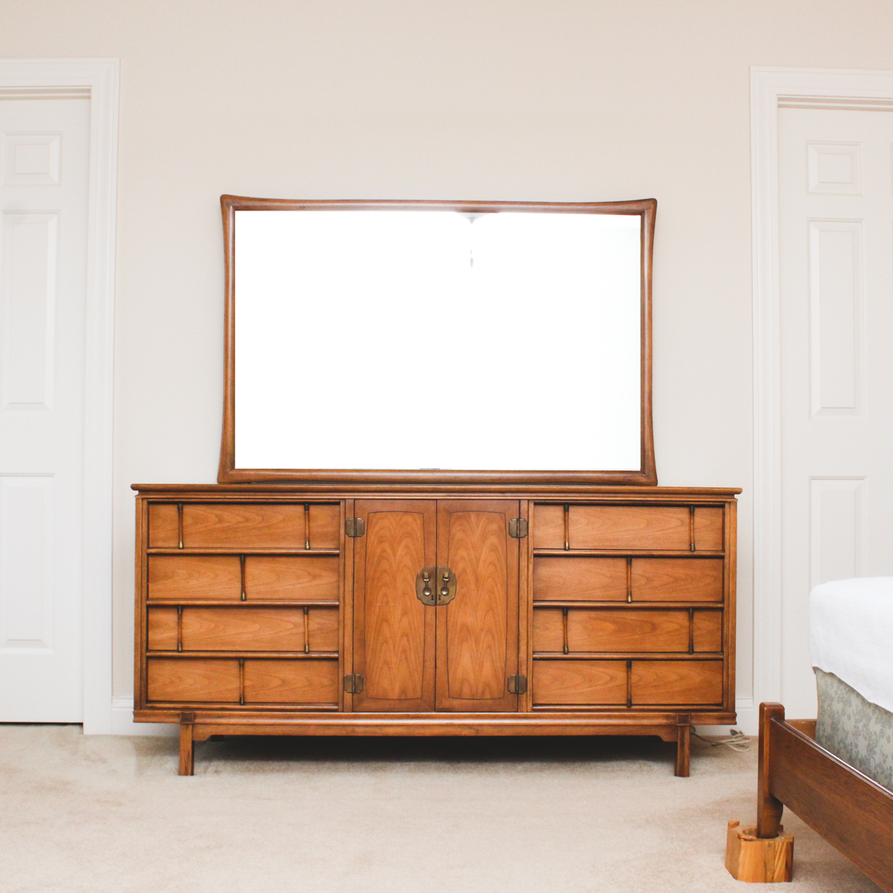 Mid Century Thomasville "Tamerlane" Dresser with Mirror