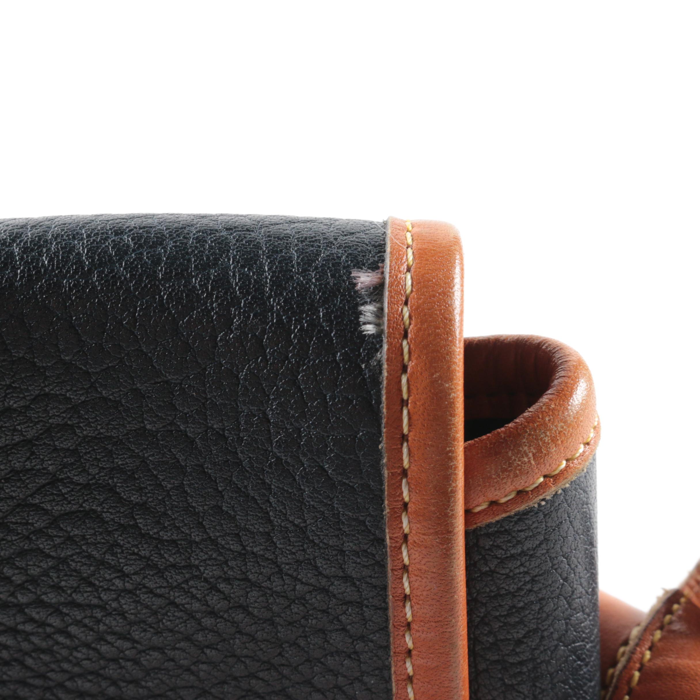 Vintage Dooney & Bourke All-Weather Leather Crossbody Bag