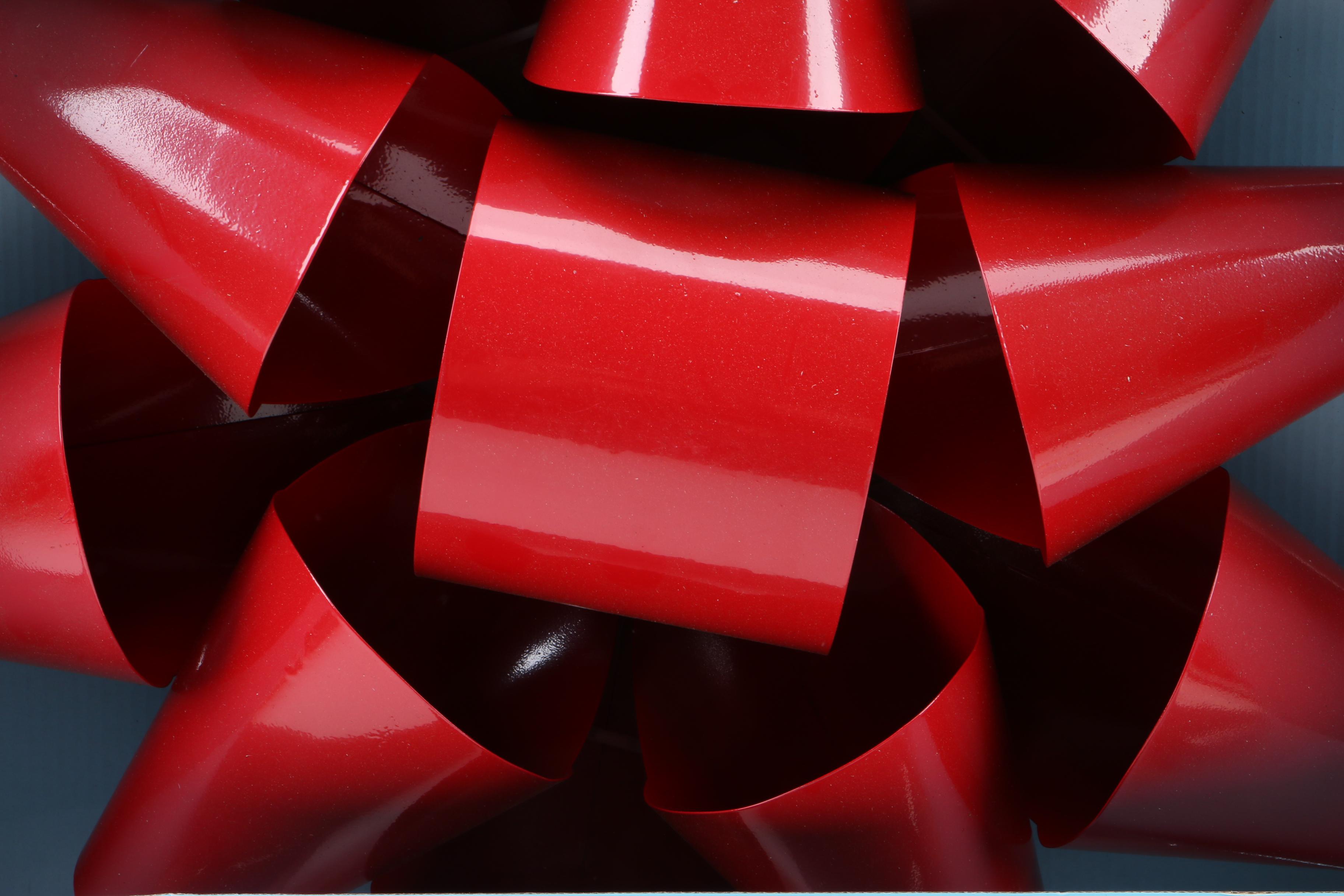 Martha Stewart Red Metal Bow Wall Hangings