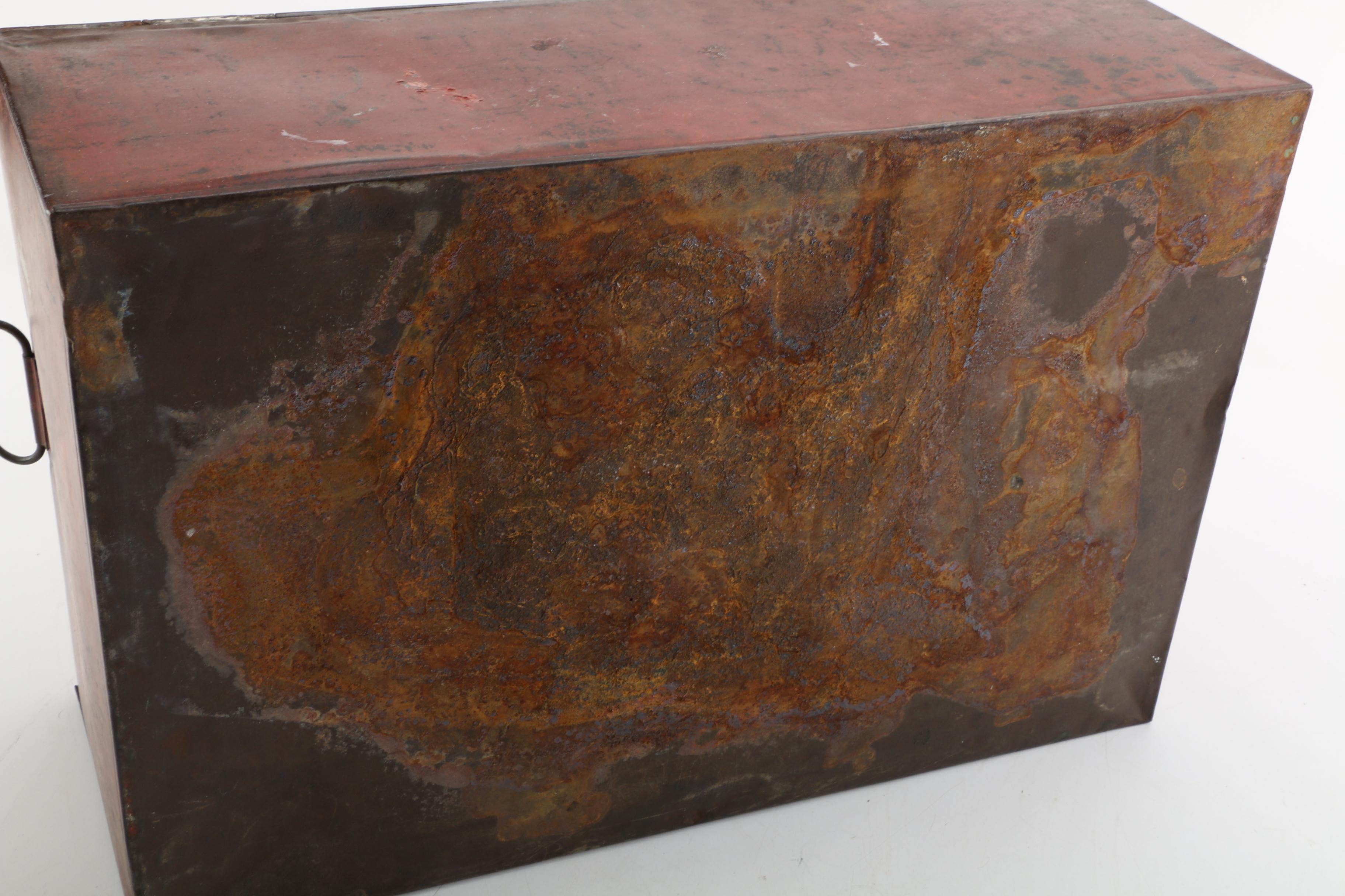 Vintage Metal Saratoga Marshmallows Cake Box