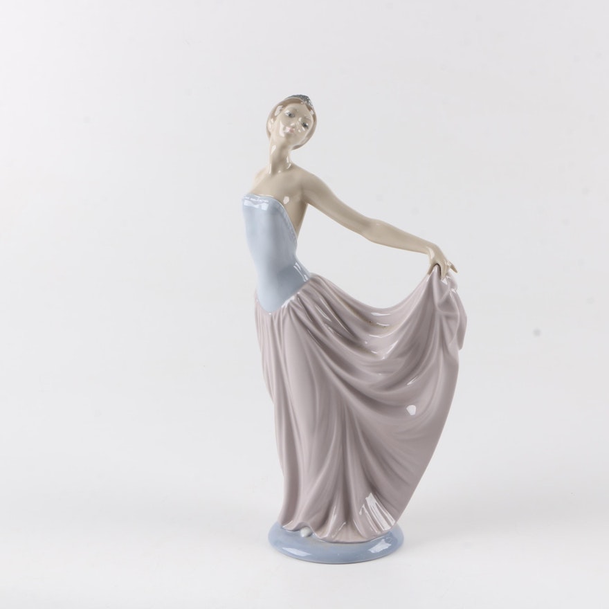 Lladró "Dancer" #5050 Porcelain Figurine